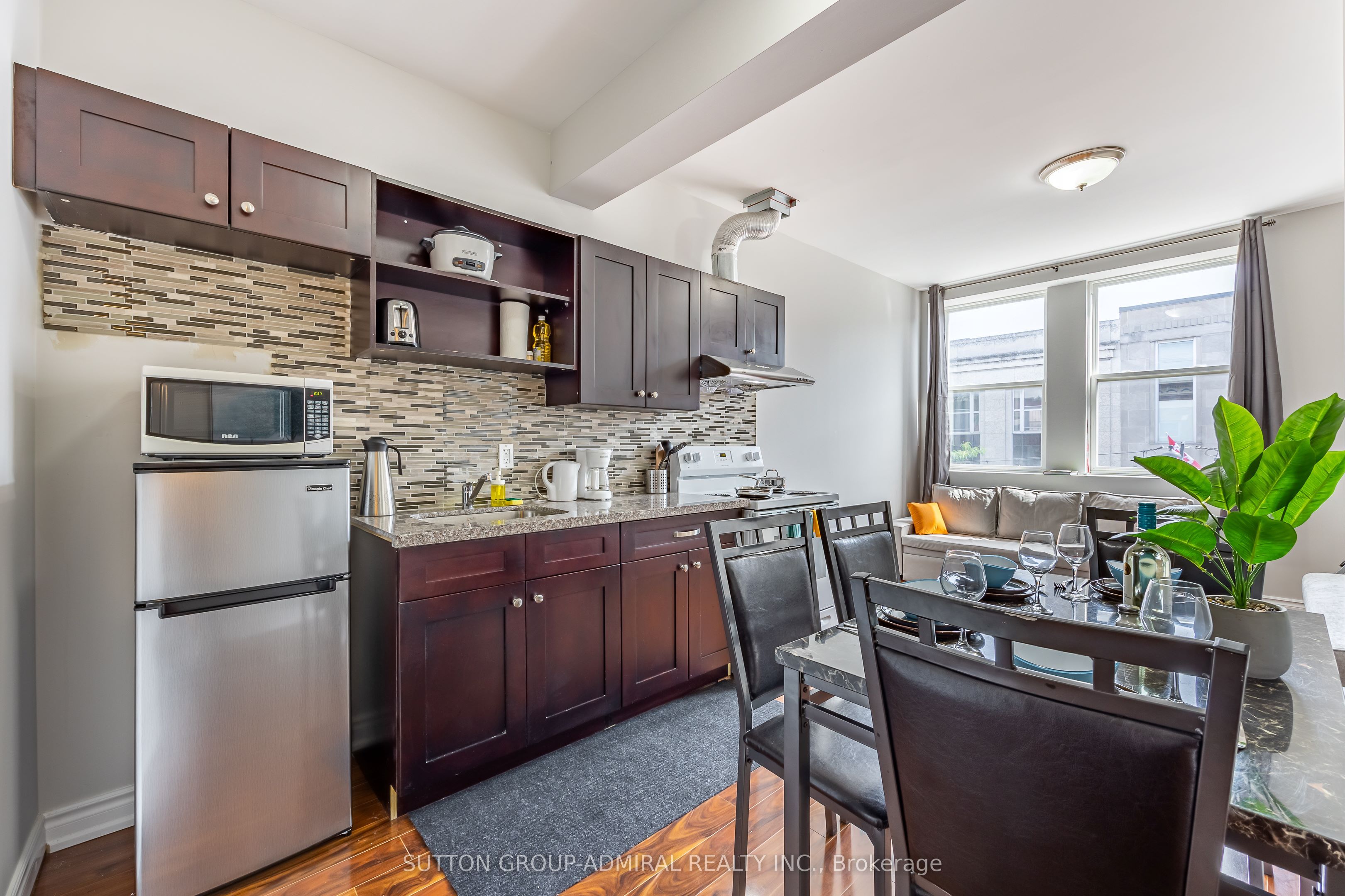 4497 Queen Street Property Photo 15