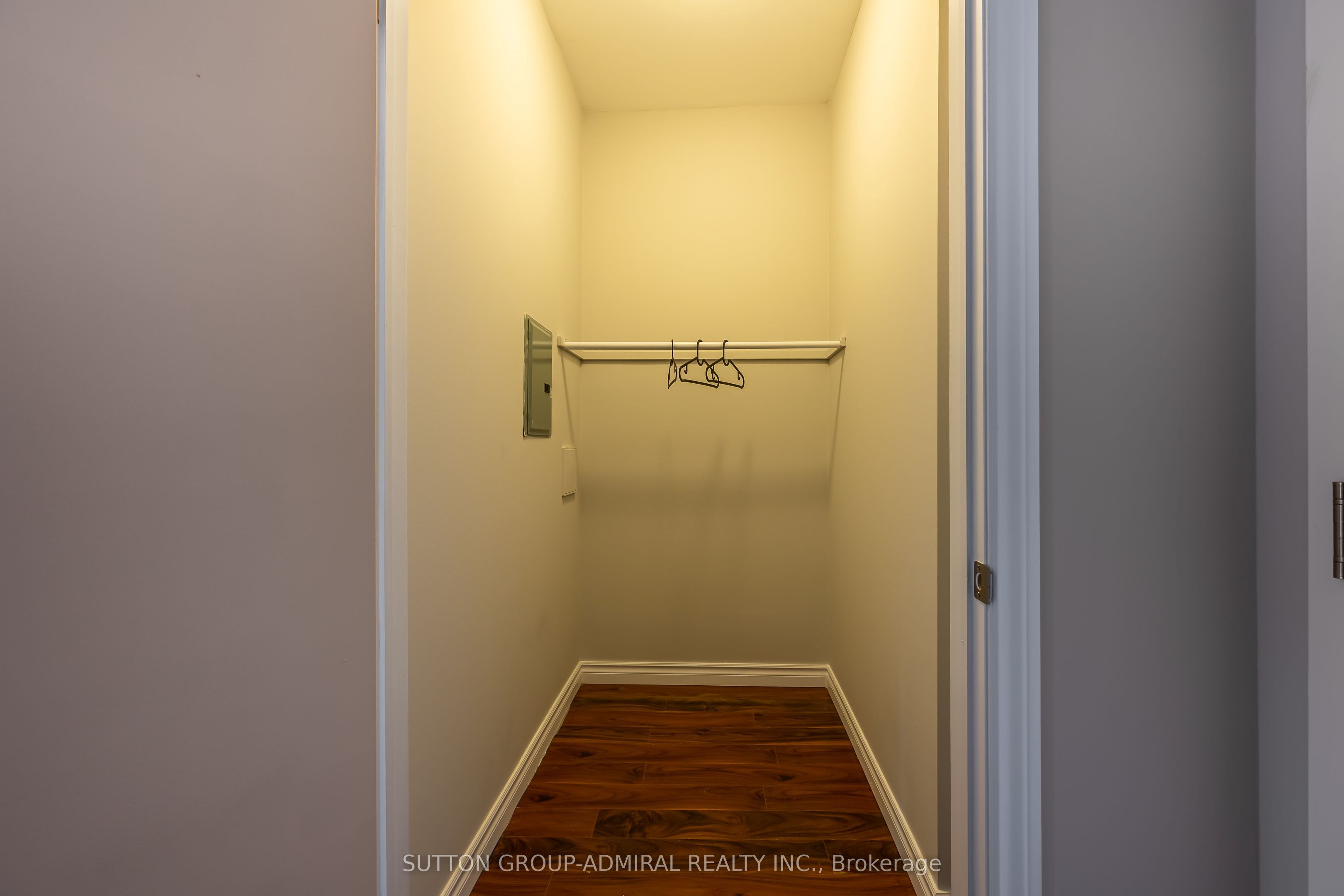 4497 Queen Street Property Photo 16