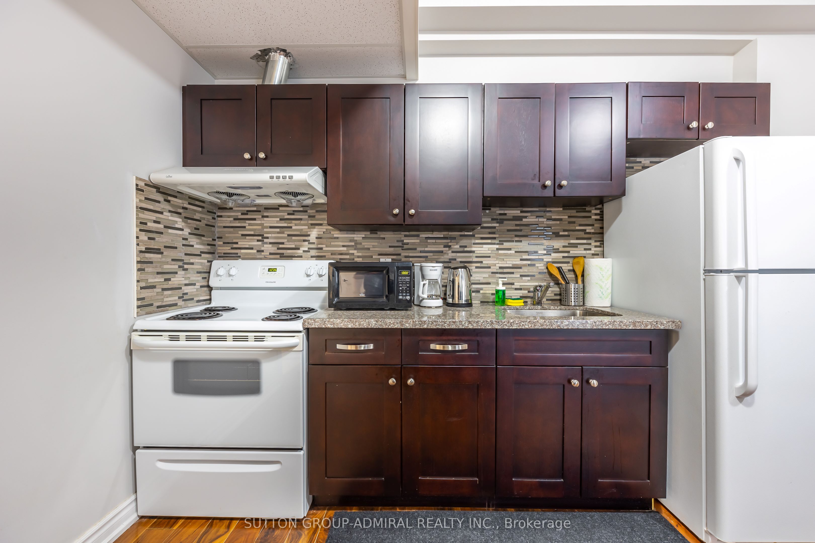 4497 Queen Street Property Photo 19