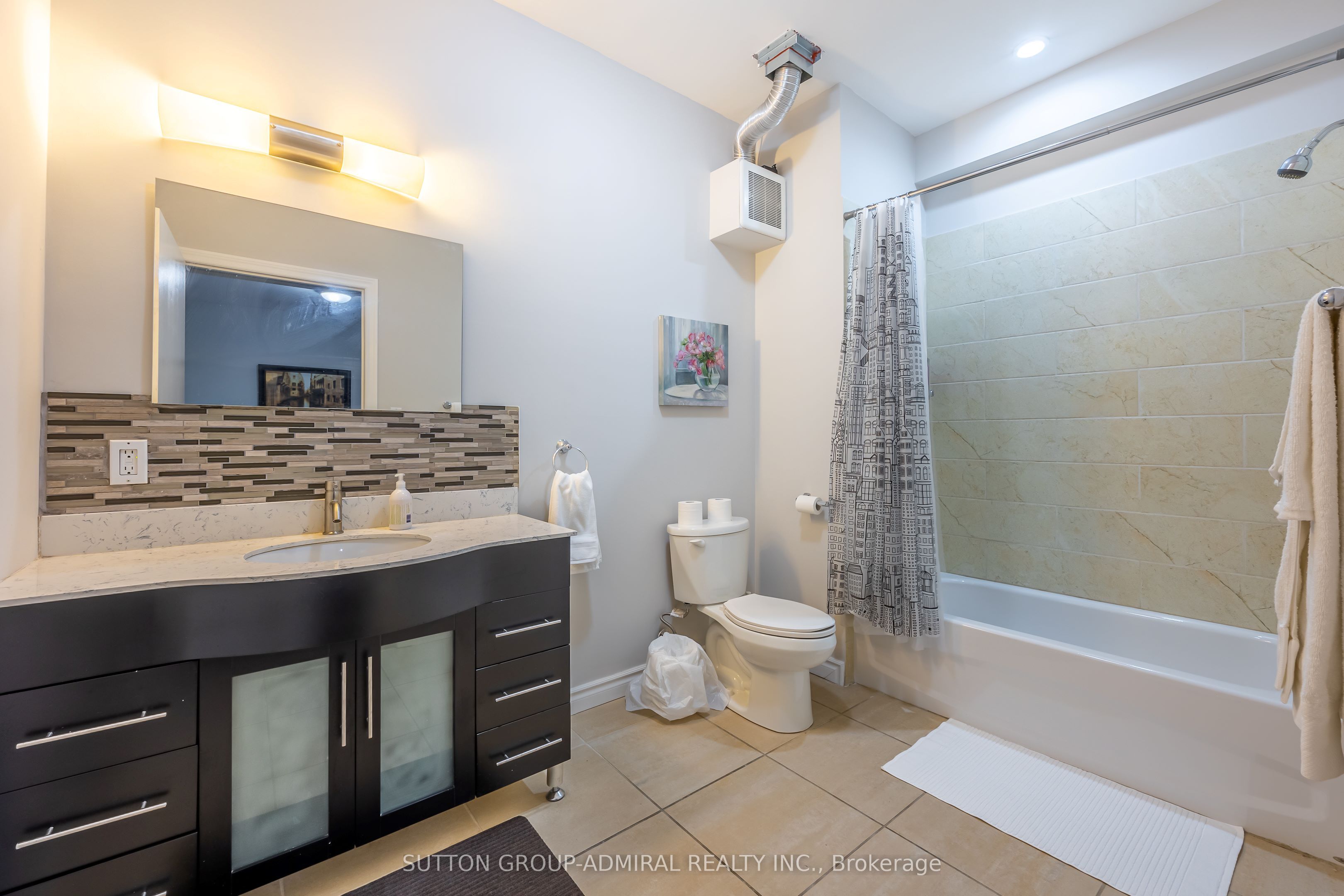 4497 Queen Street Property Photo 20