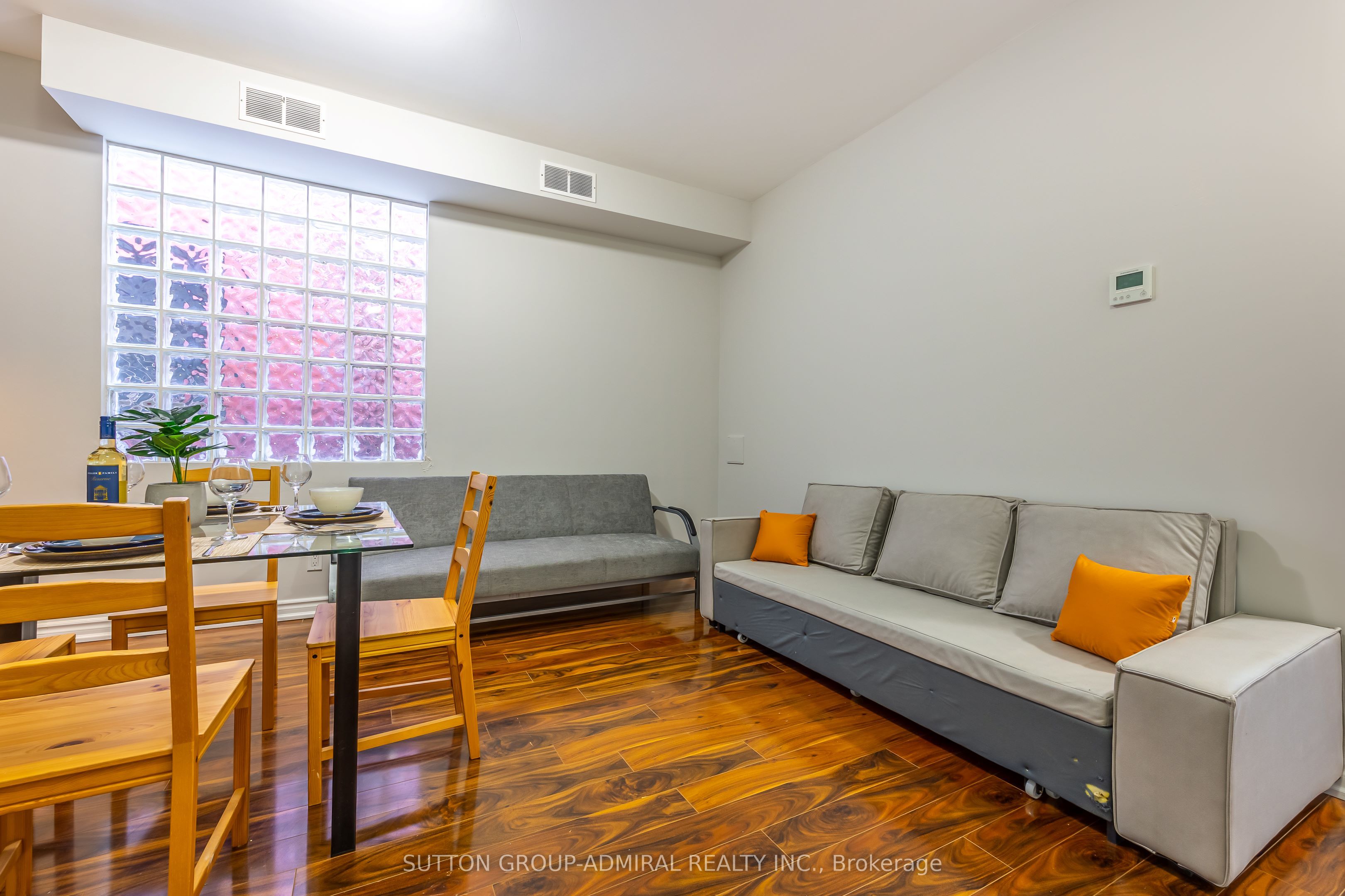 4497 Queen Street Property Photo 25
