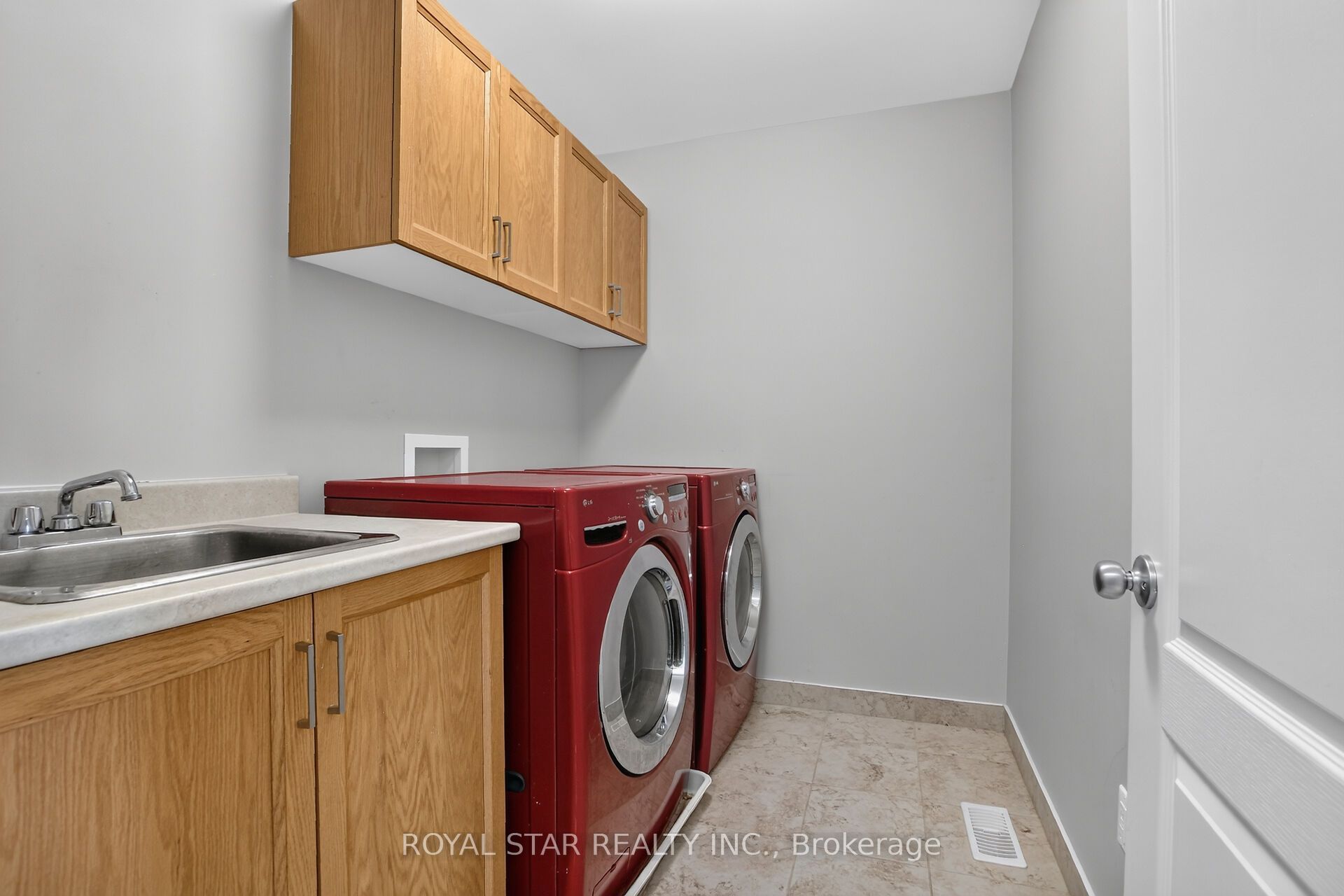 105 Eric Maloney Way Property Photo 24