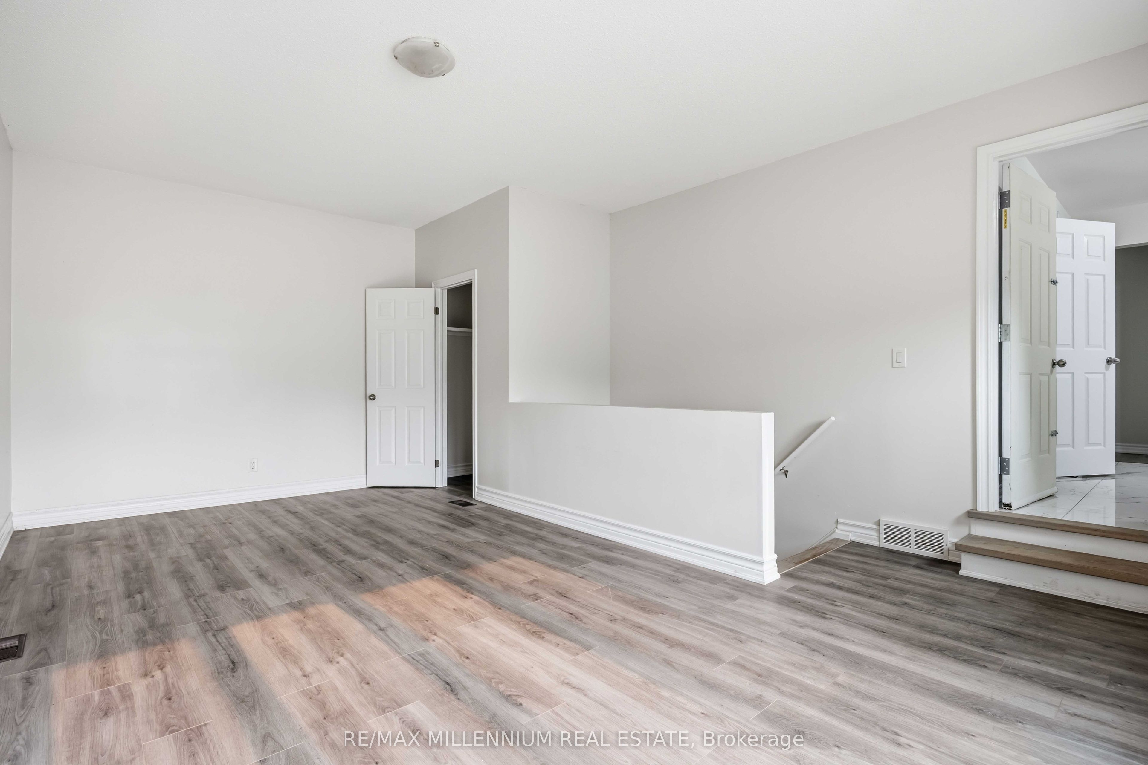 867 Wellington Street Property Photo 10