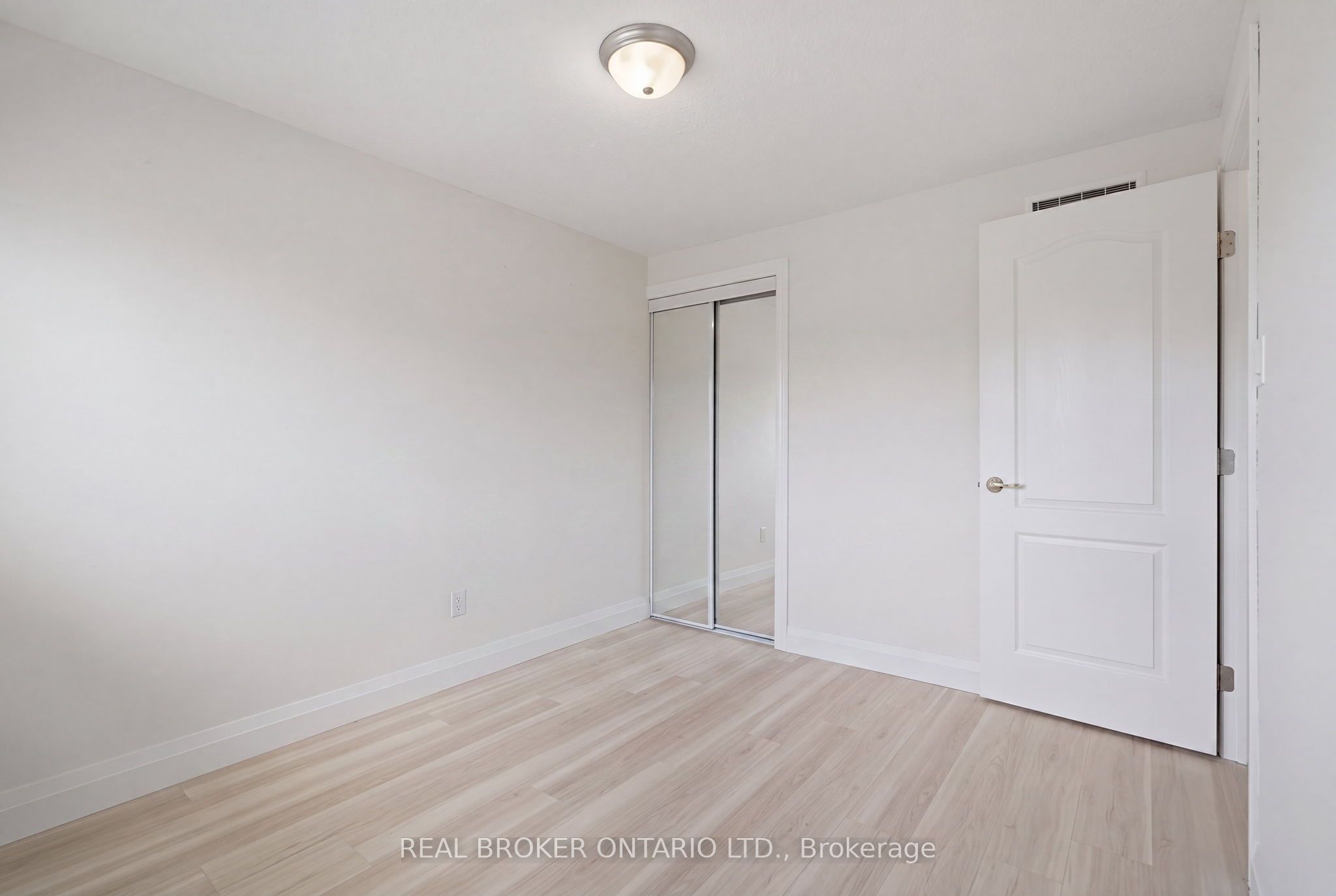 3 Prideaux Street Property Photo 23