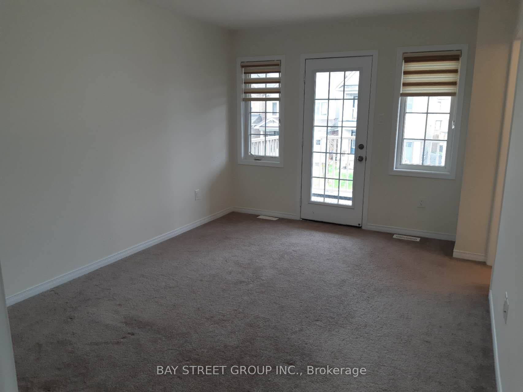 8088 Blue Ash Lane Property Photo 9