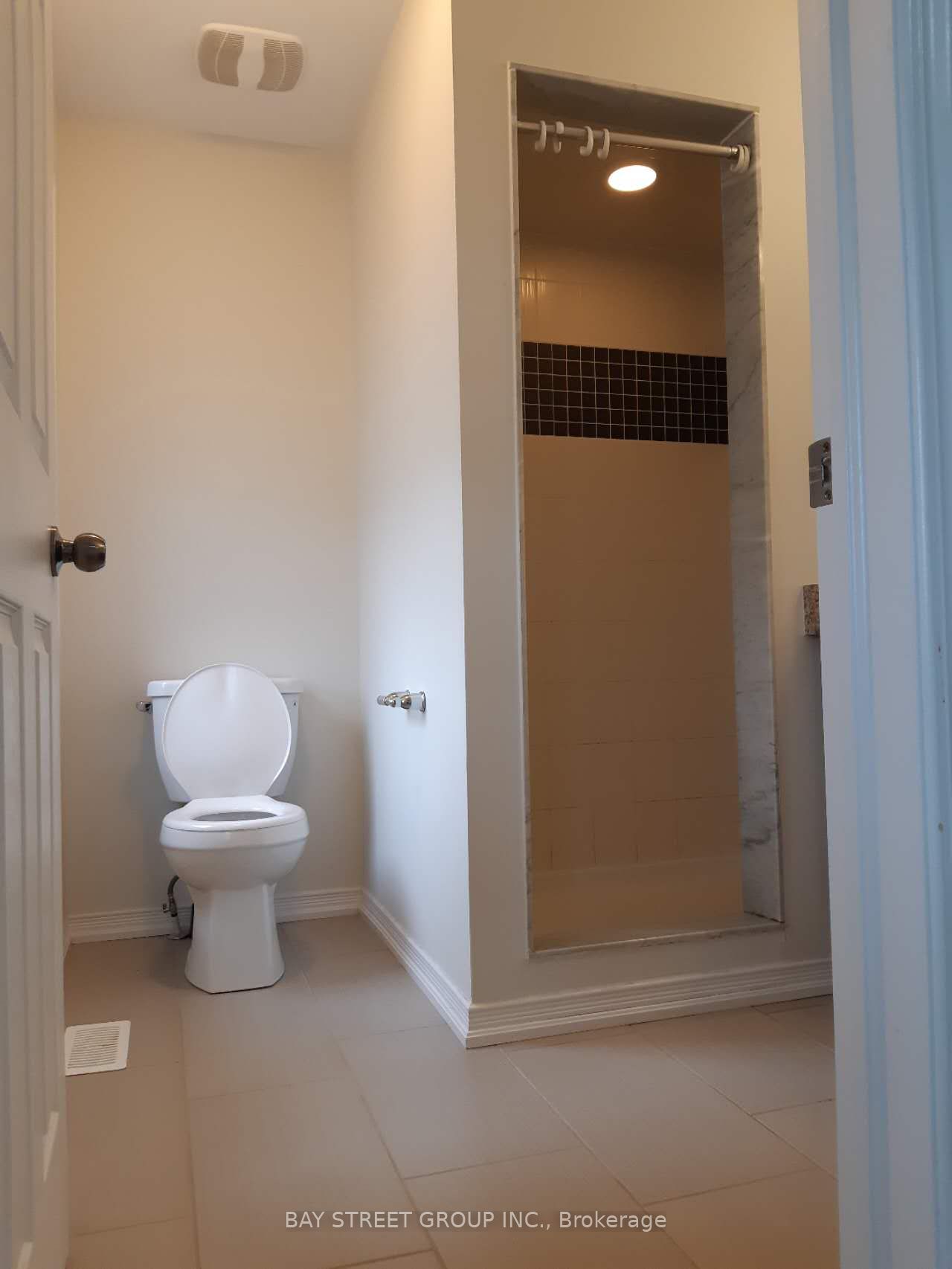 8088 Blue Ash Lane Property Photo 17