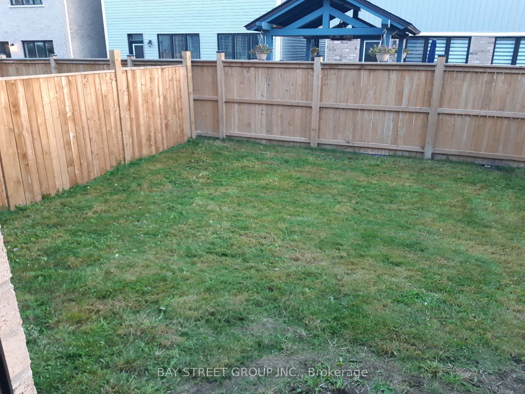 8088 Blue Ash Lane Property Photo 27