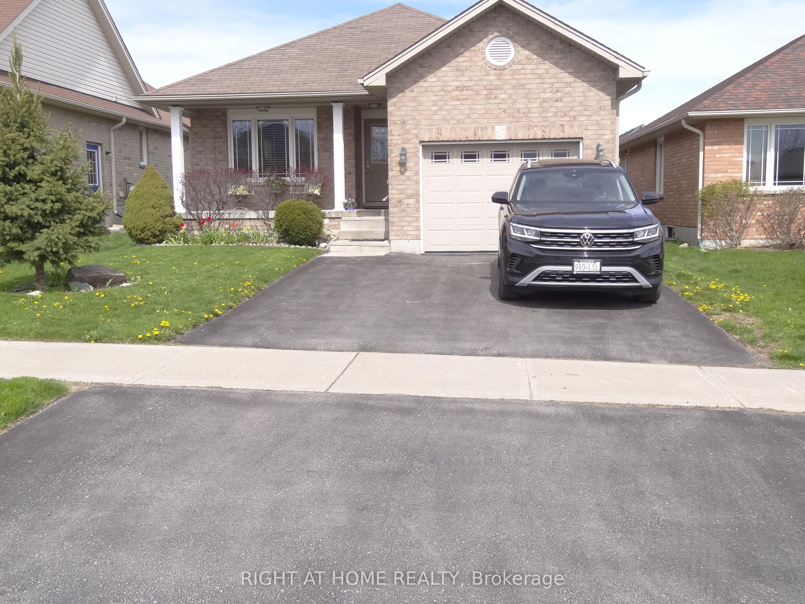 14 Matchett Crescent Property Photo 3