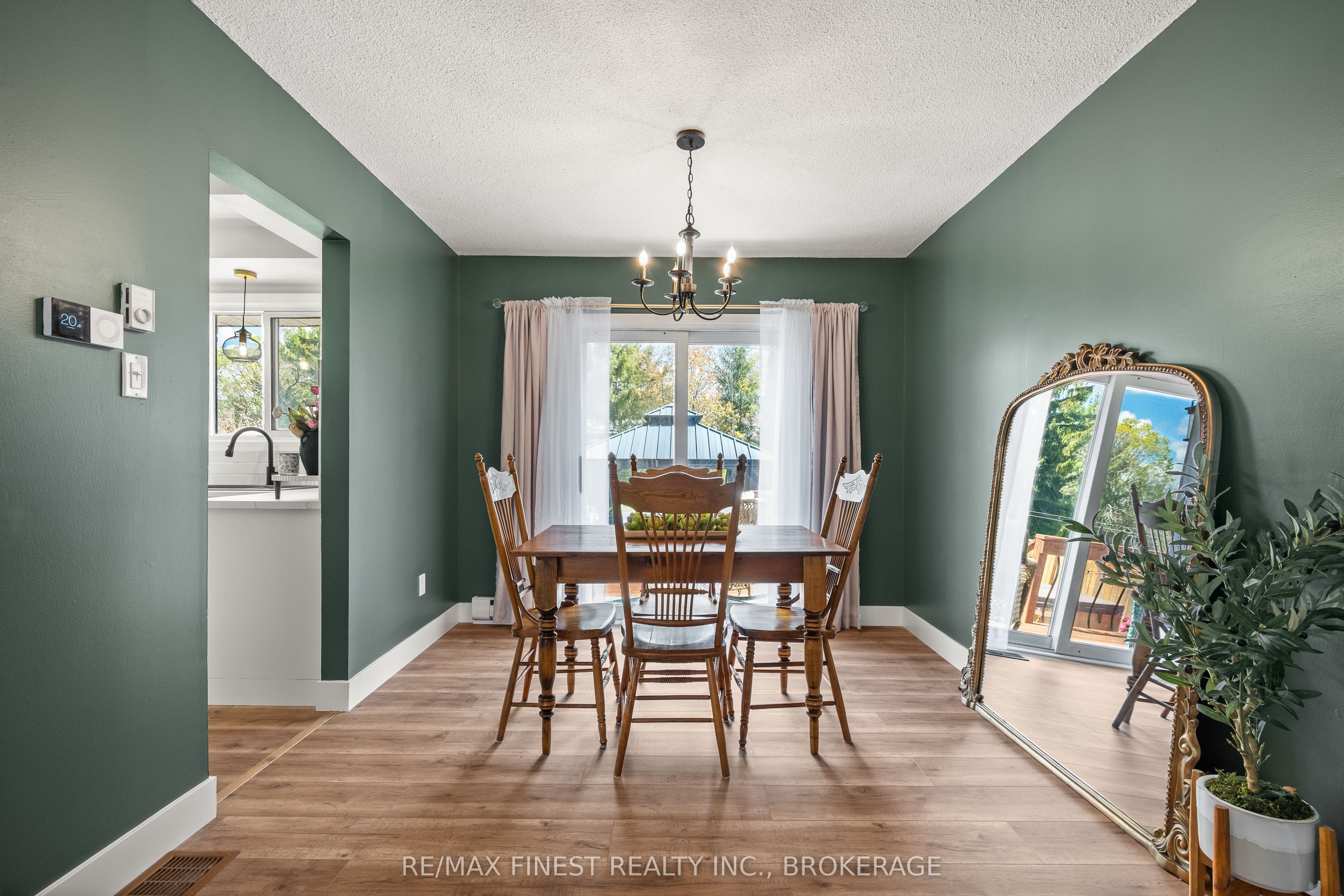 207 Meadow Crescent Property Photo 19