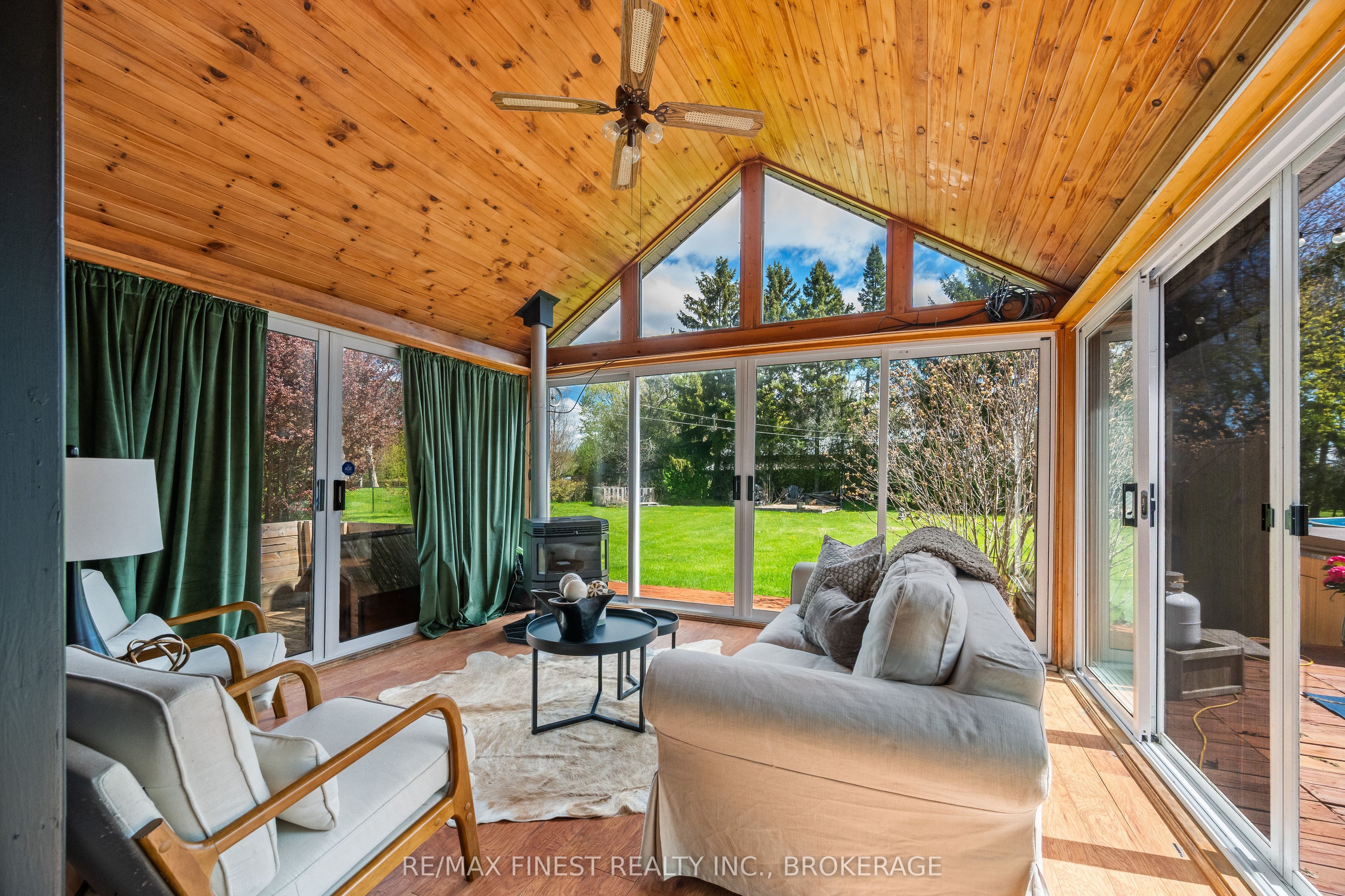 207 Meadow Crescent Property Photo 27