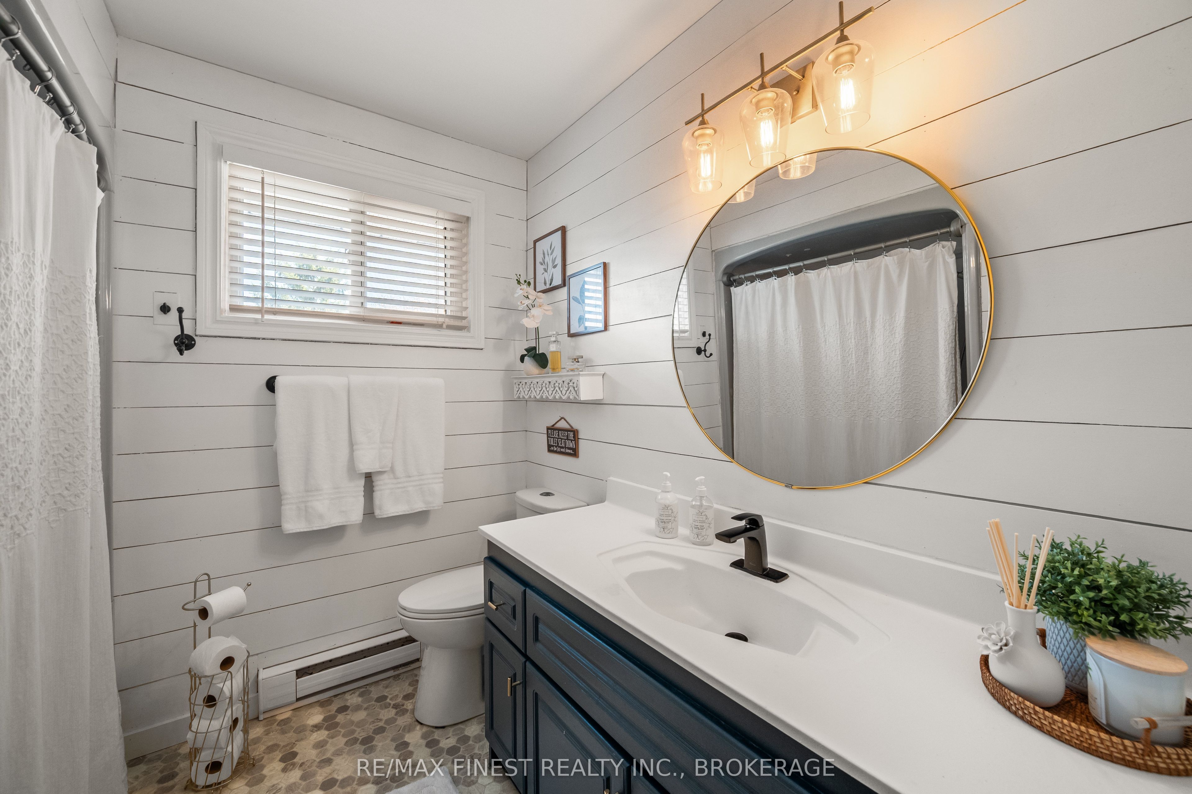 207 Meadow Crescent Property Photo 37