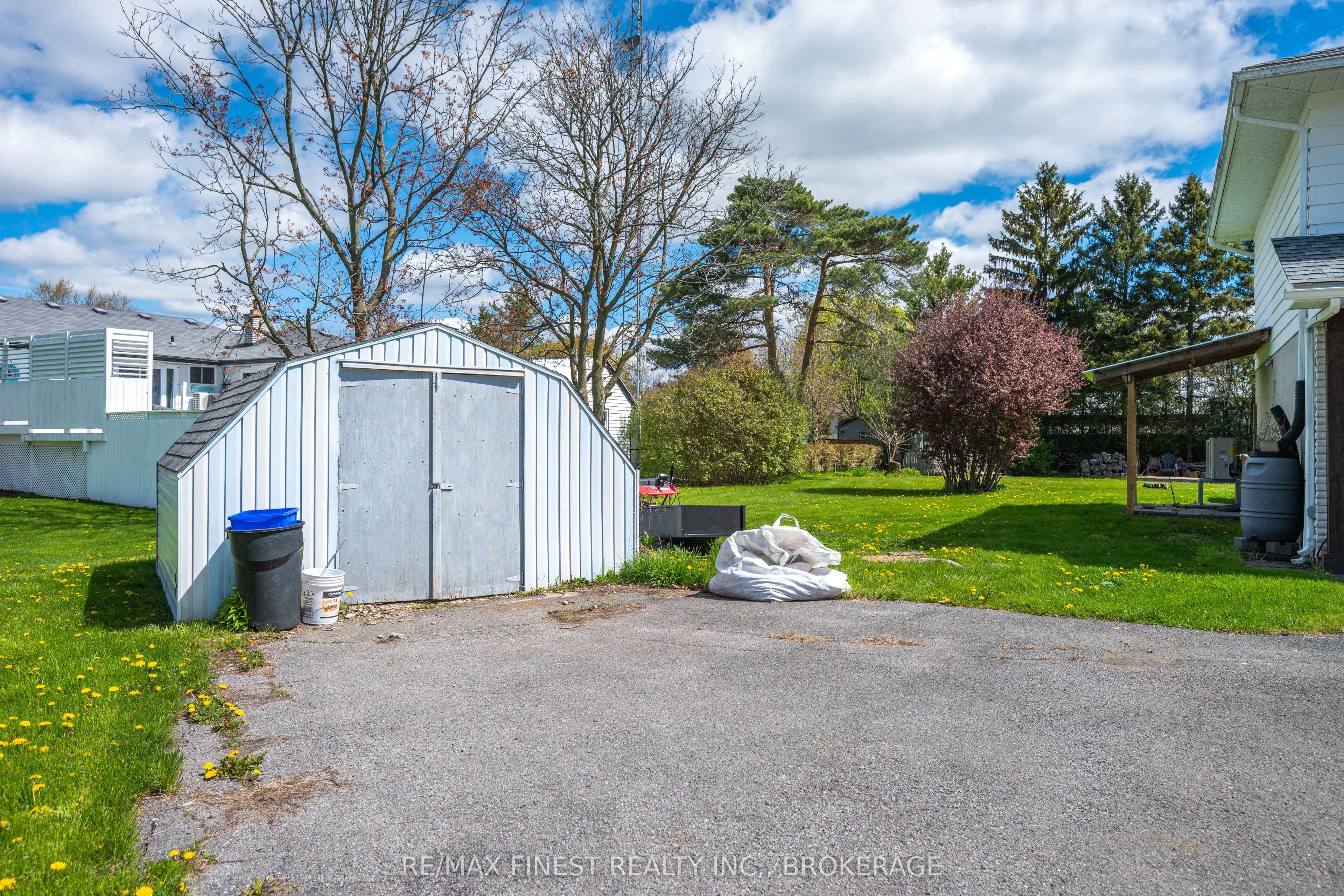 207 Meadow Crescent Property Photo 44