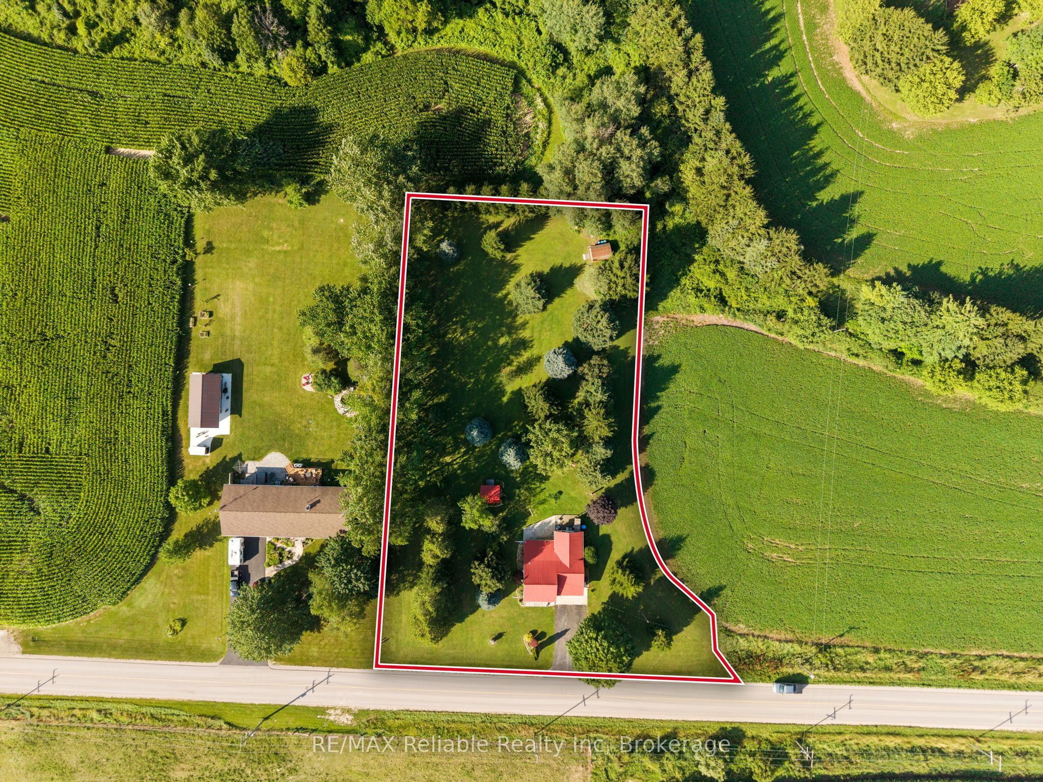 40356 Hydro Line Road Property Photo 1