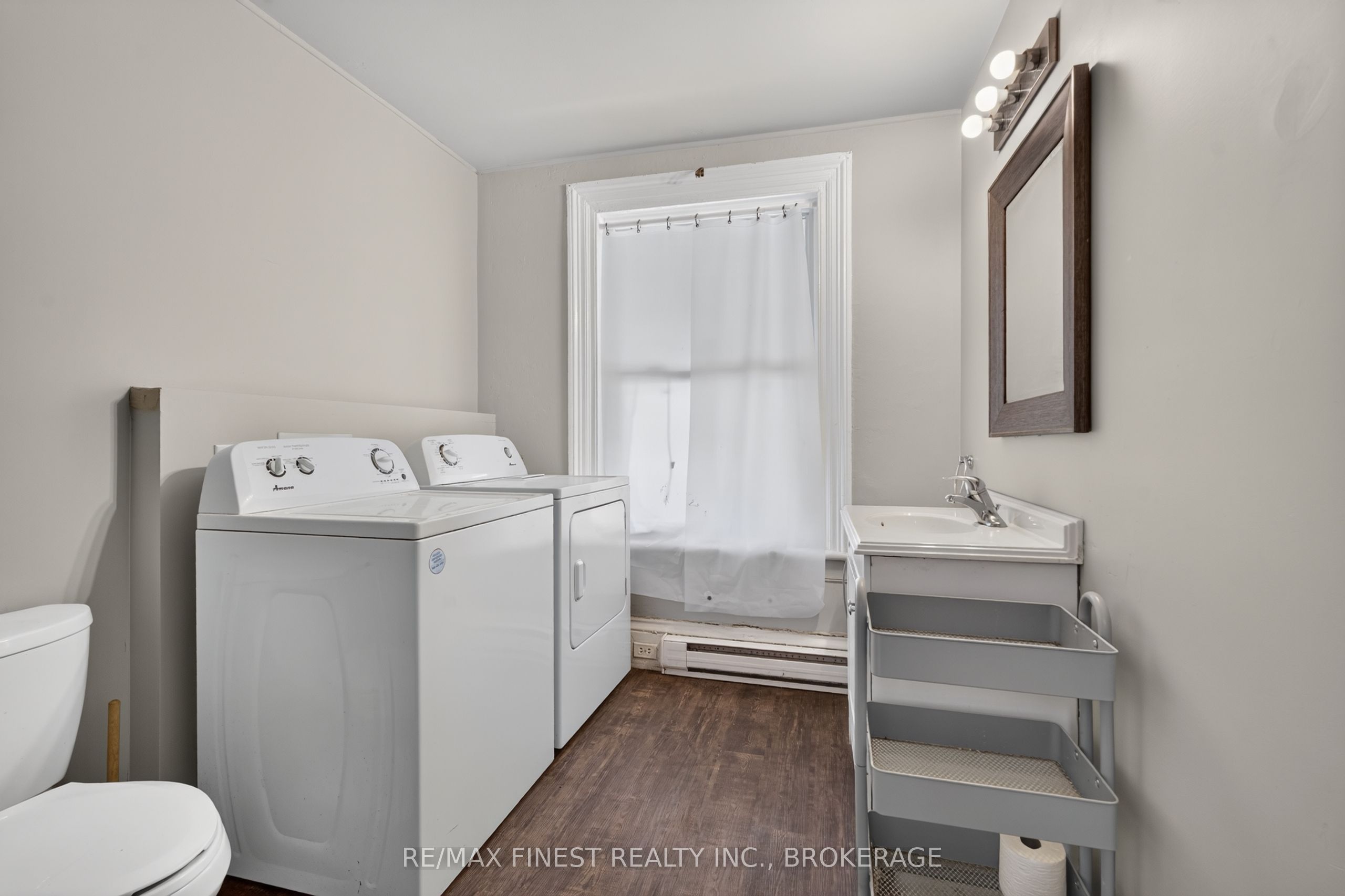 358 Johnson Street Property Photo 11