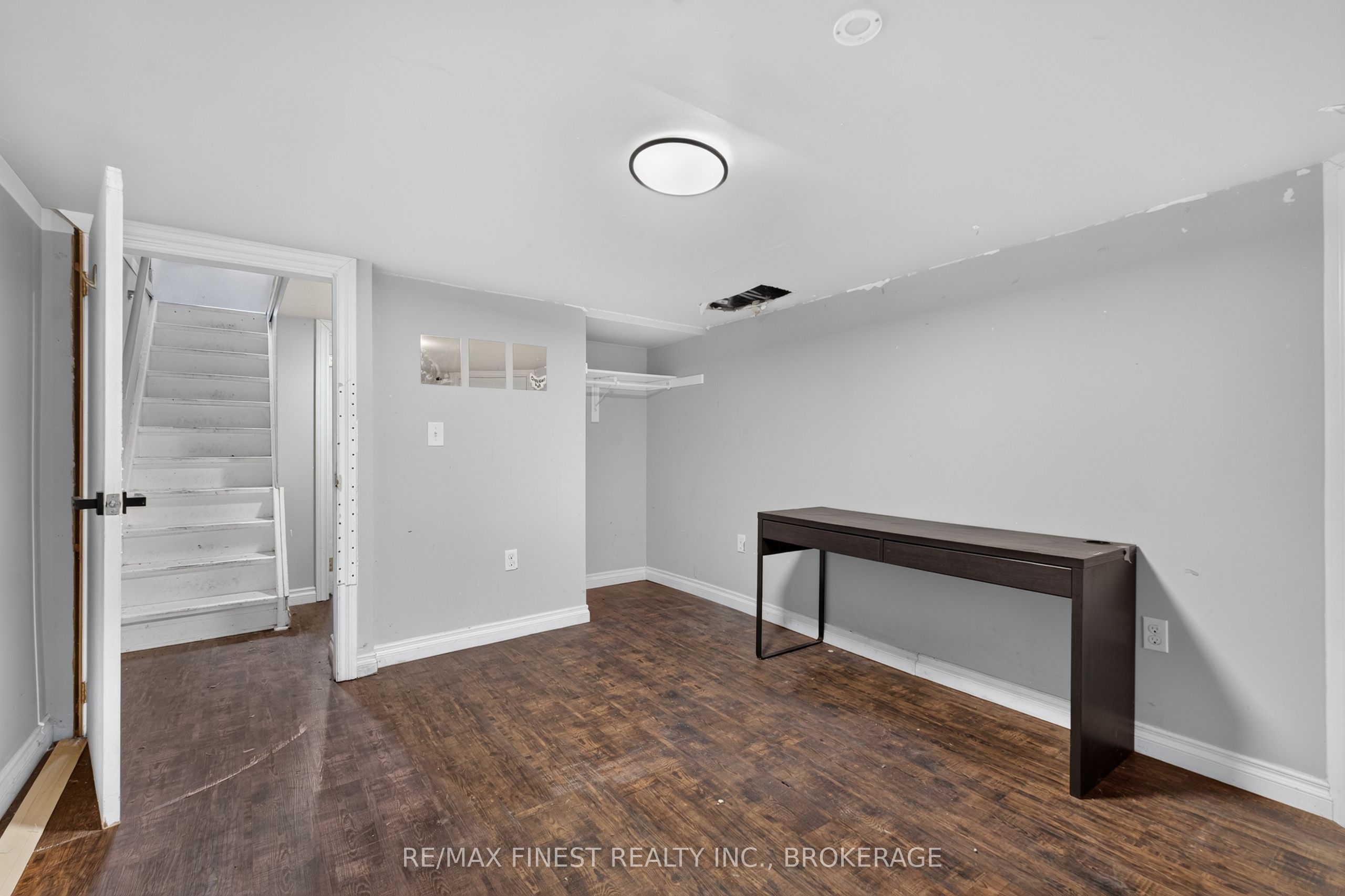 358 Johnson Street Property Photo 20
