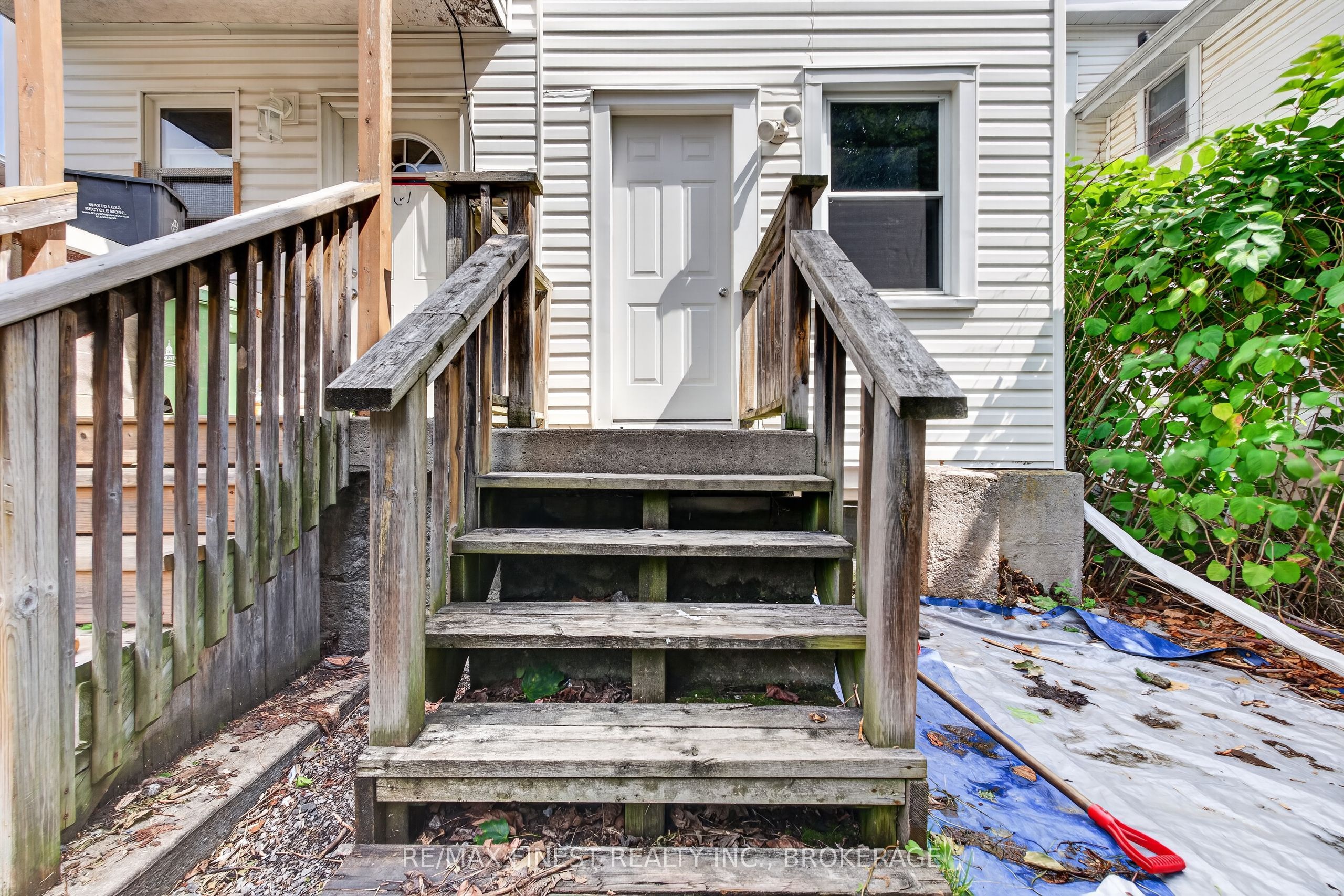 358 Johnson Street Property Photo 27