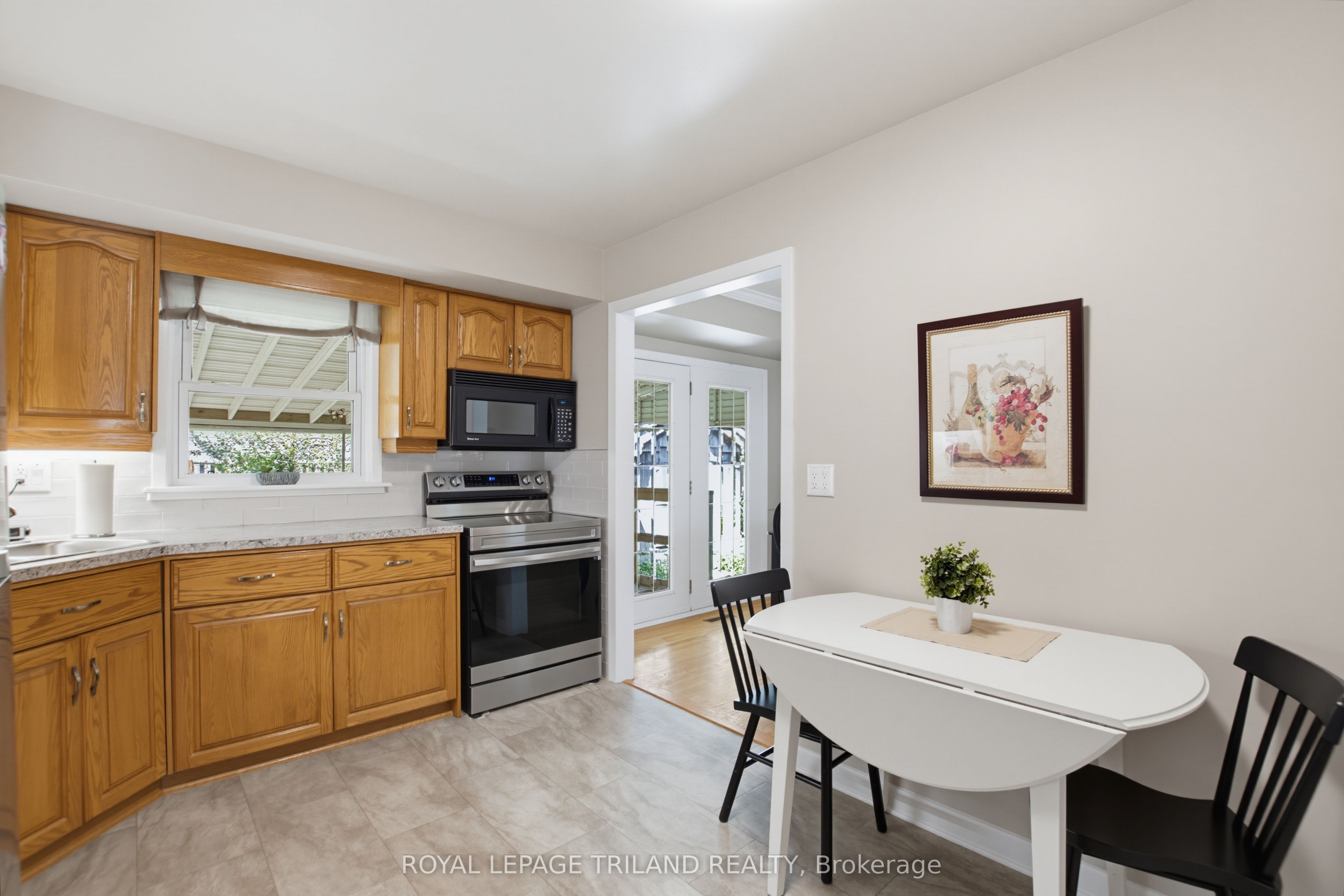 1463 Glenora Drive Property Photo 14