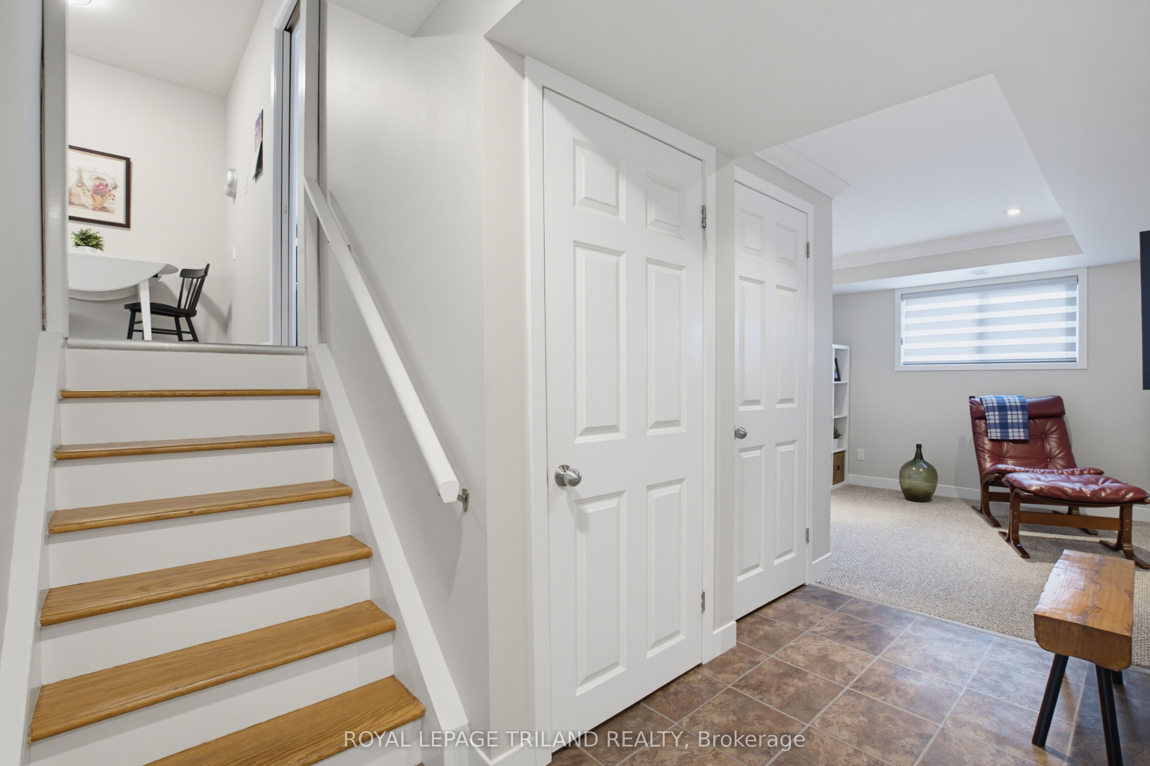 1463 Glenora Drive Property Photo 24