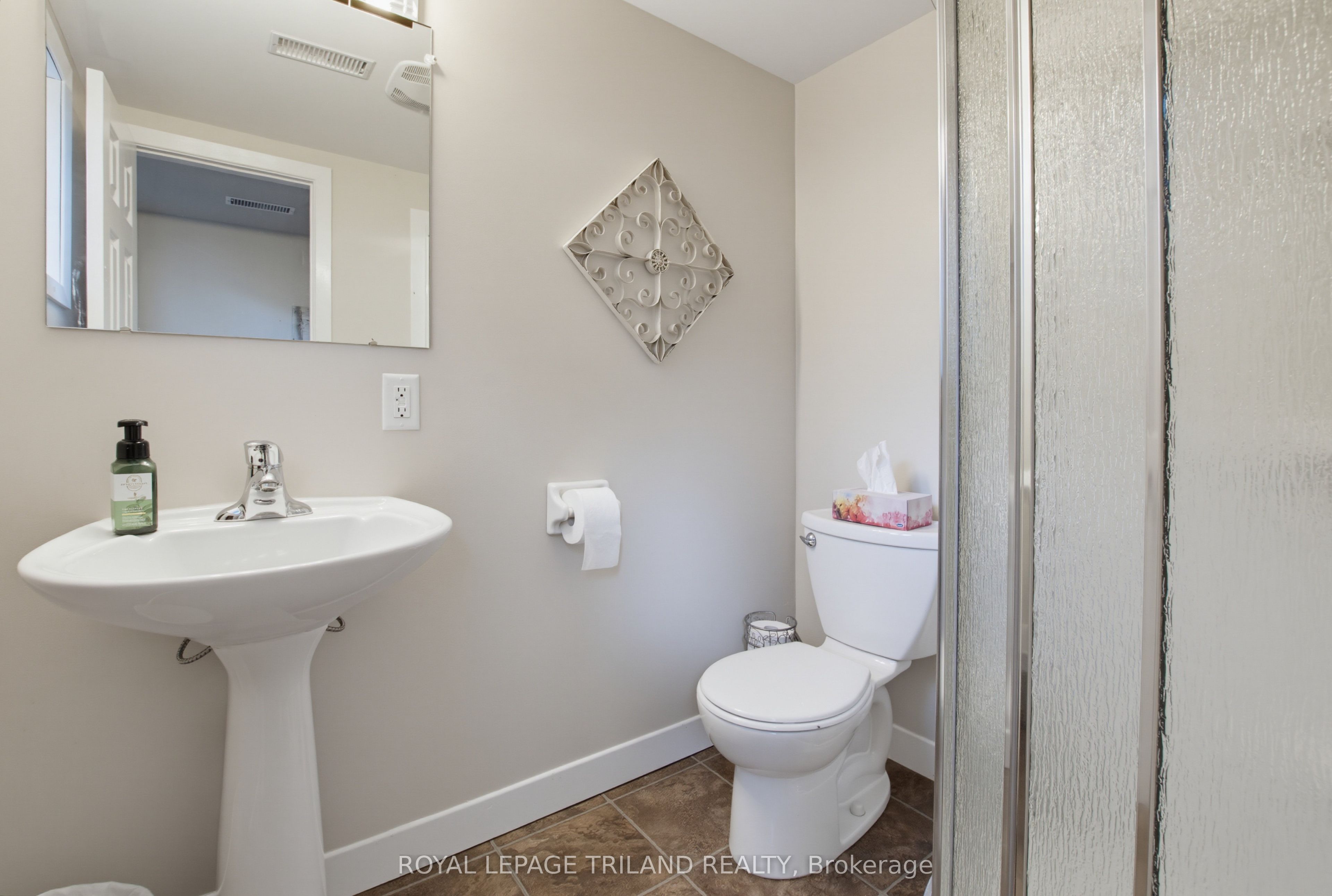 1463 Glenora Drive Property Photo 30