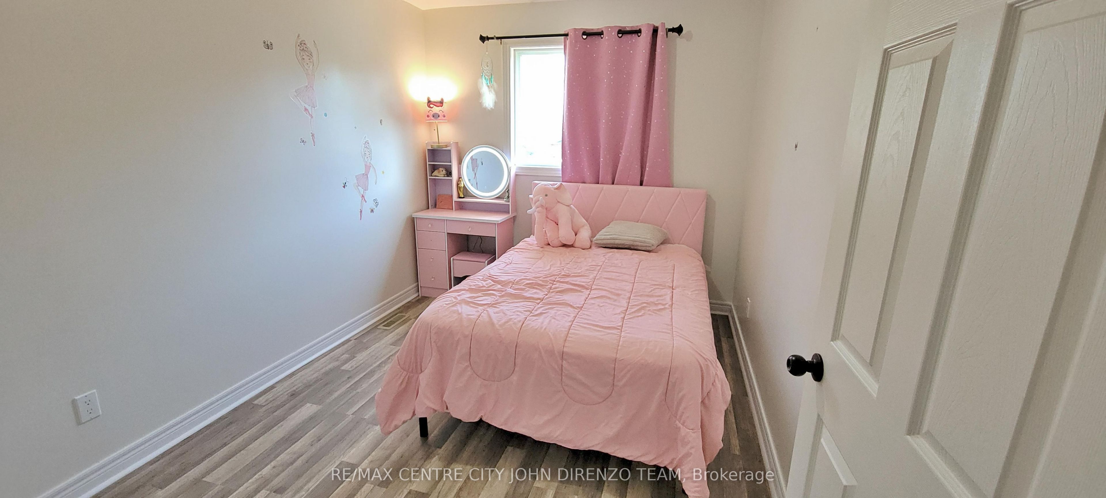 72 Axford Parkway Property Photo 14