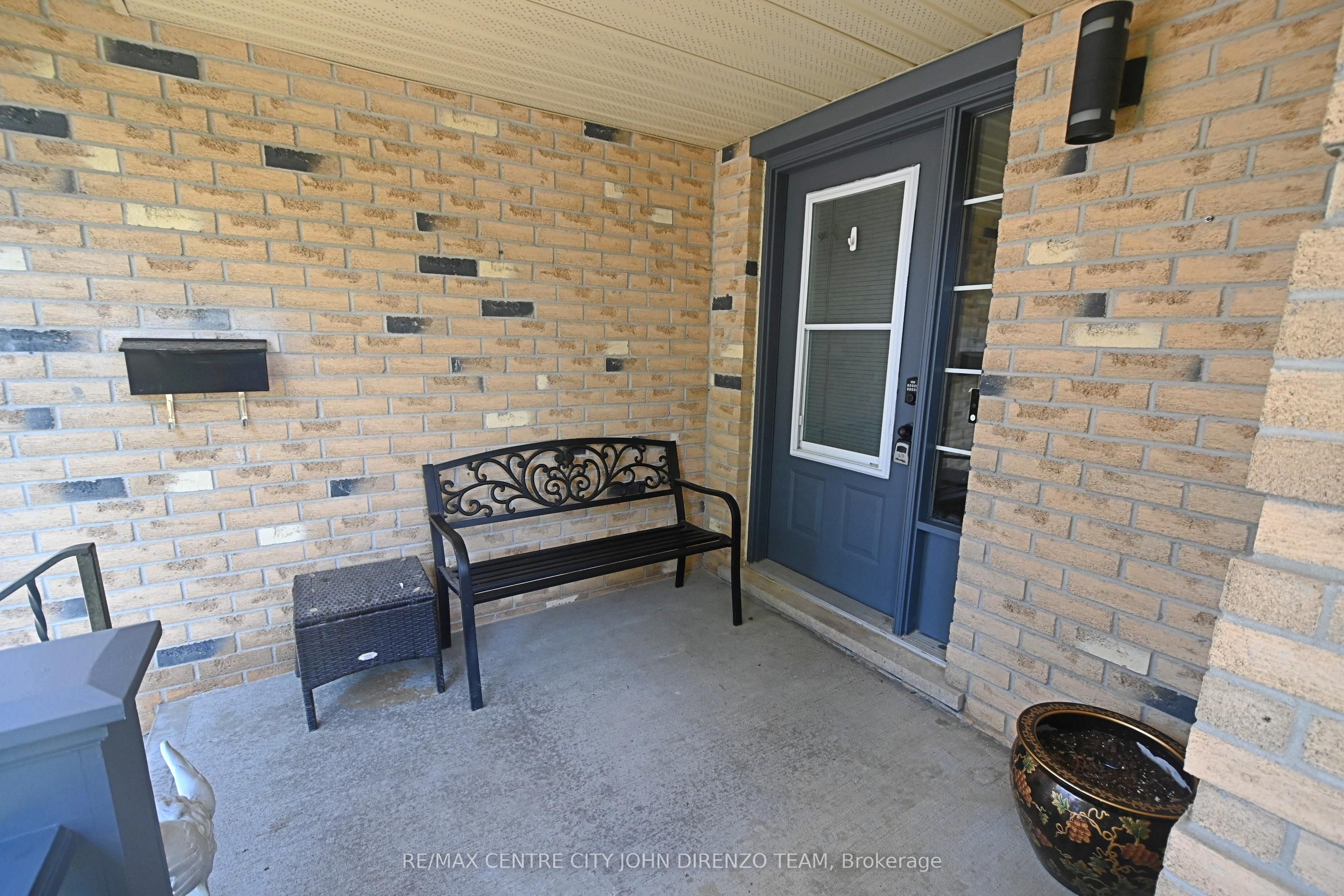 72 Axford Parkway Property Photo 32