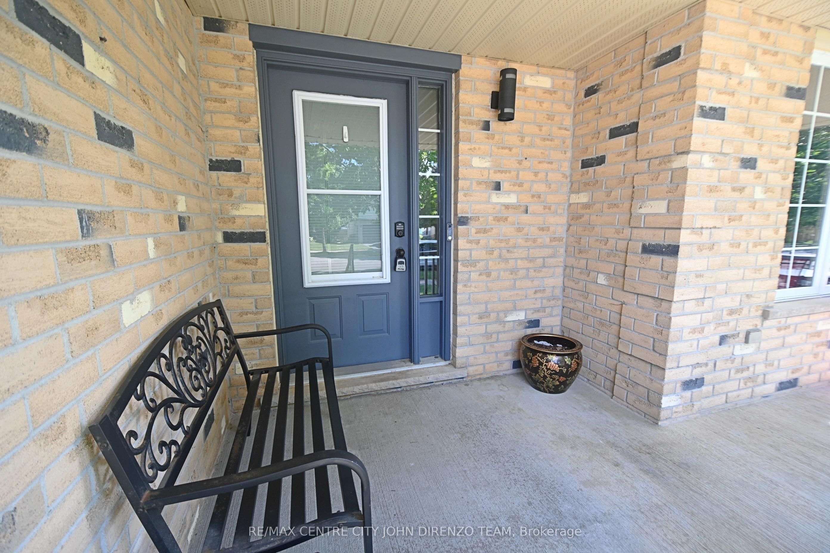 72 Axford Parkway Property Photo 33