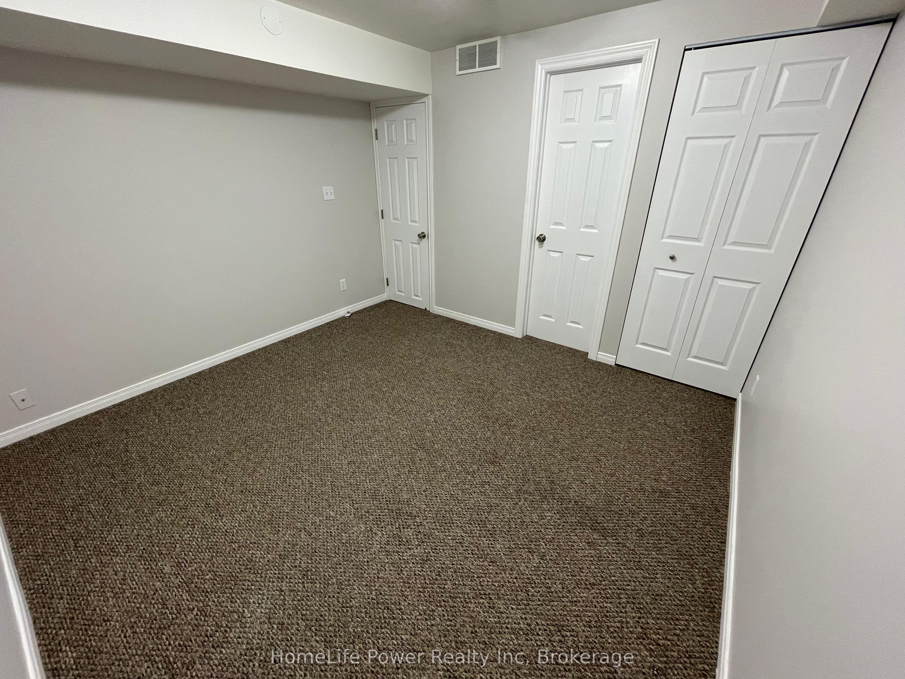 573 Glen Manor Boulevard B Property Photo 7