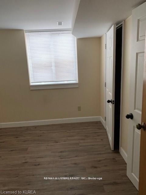 12 Parkway (lower) Avenue Property Photo 9
