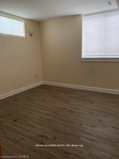 12 Parkway (lower) Avenue Property Photo 10