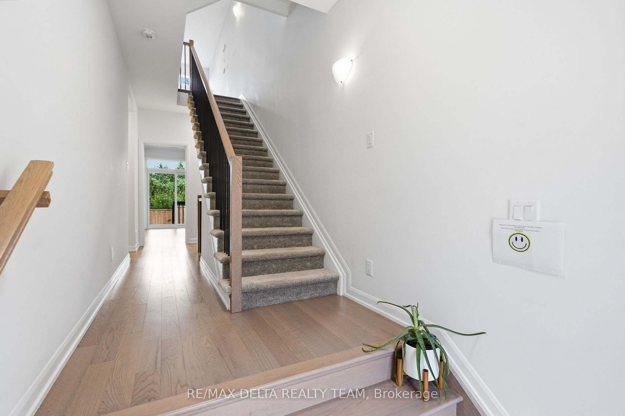561 Halo Private Property Photo 4