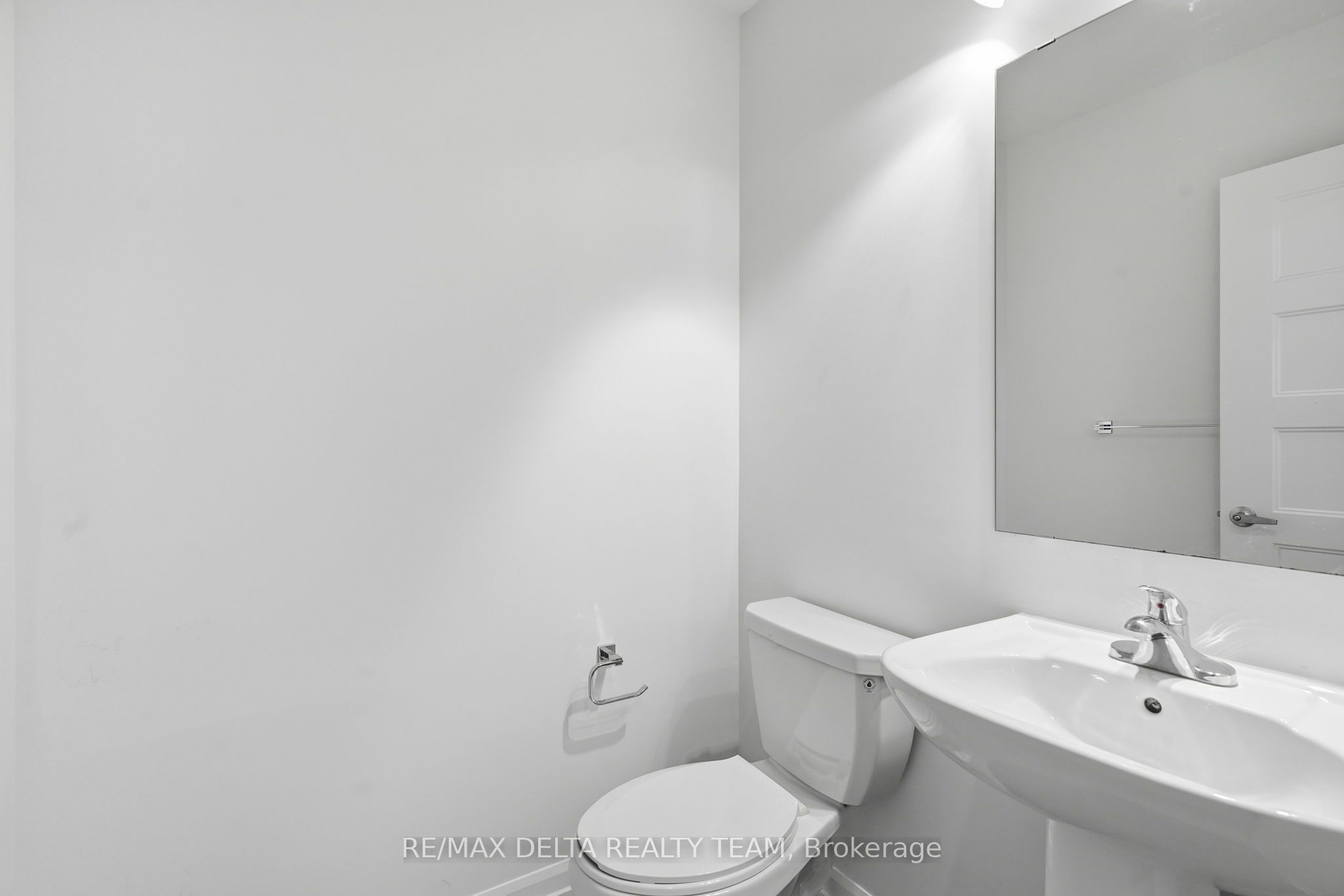 561 Halo Private Property Photo 5