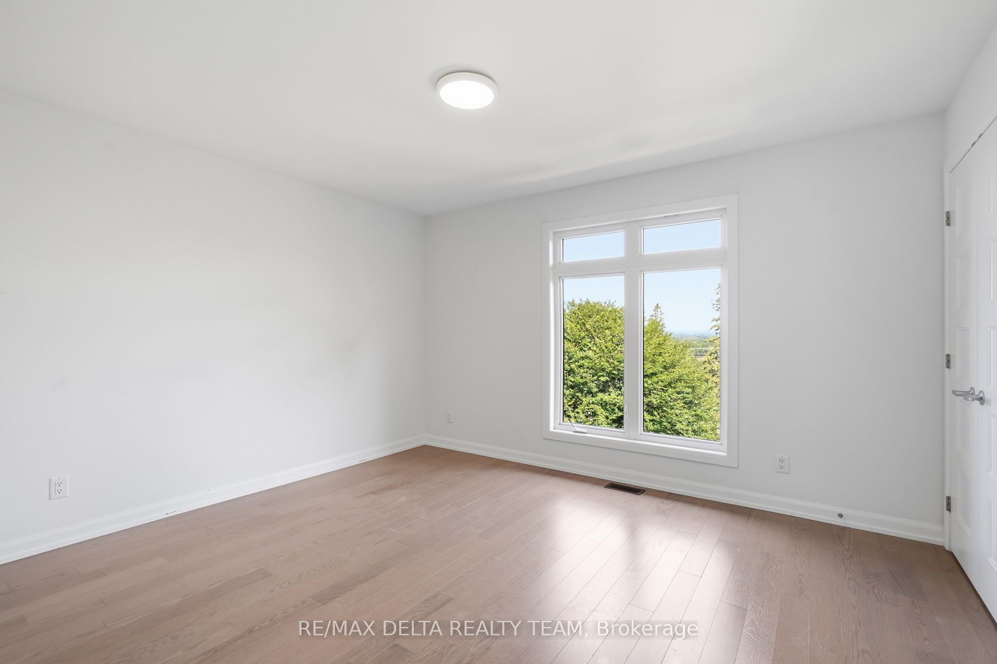 561 Halo Private Property Photo 25