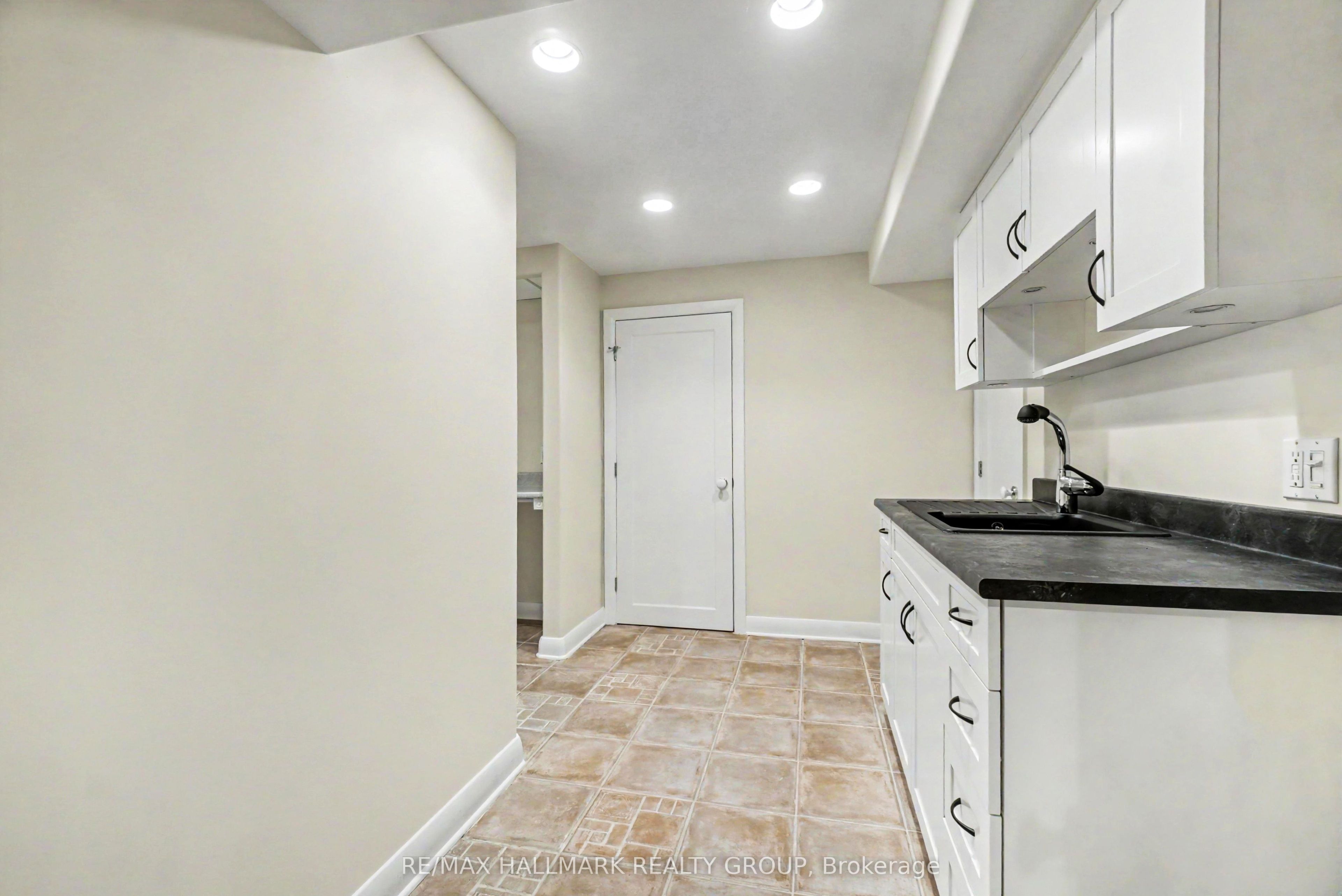 2009 Killarney Drive Property Photo 26