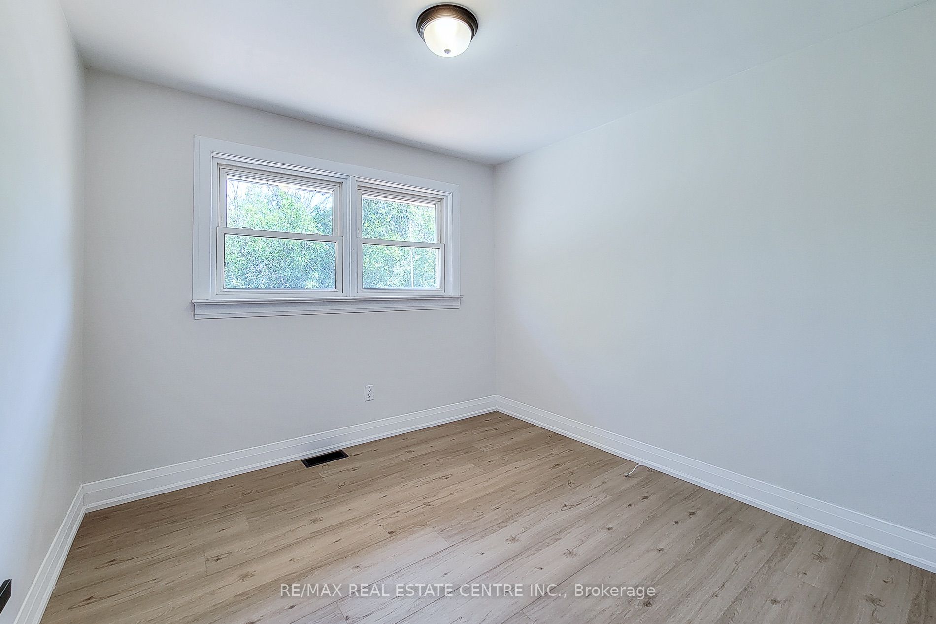 220 Winona Road Property Photo 25