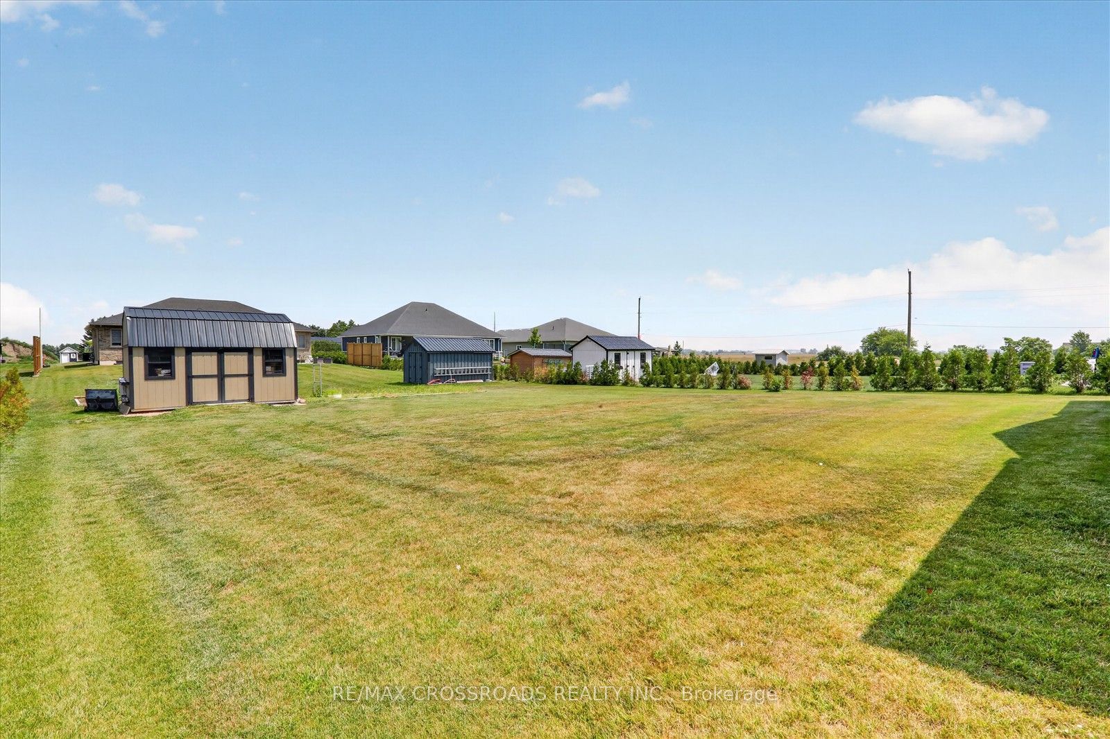 11 Mctavish Crescent N Property Photo 39