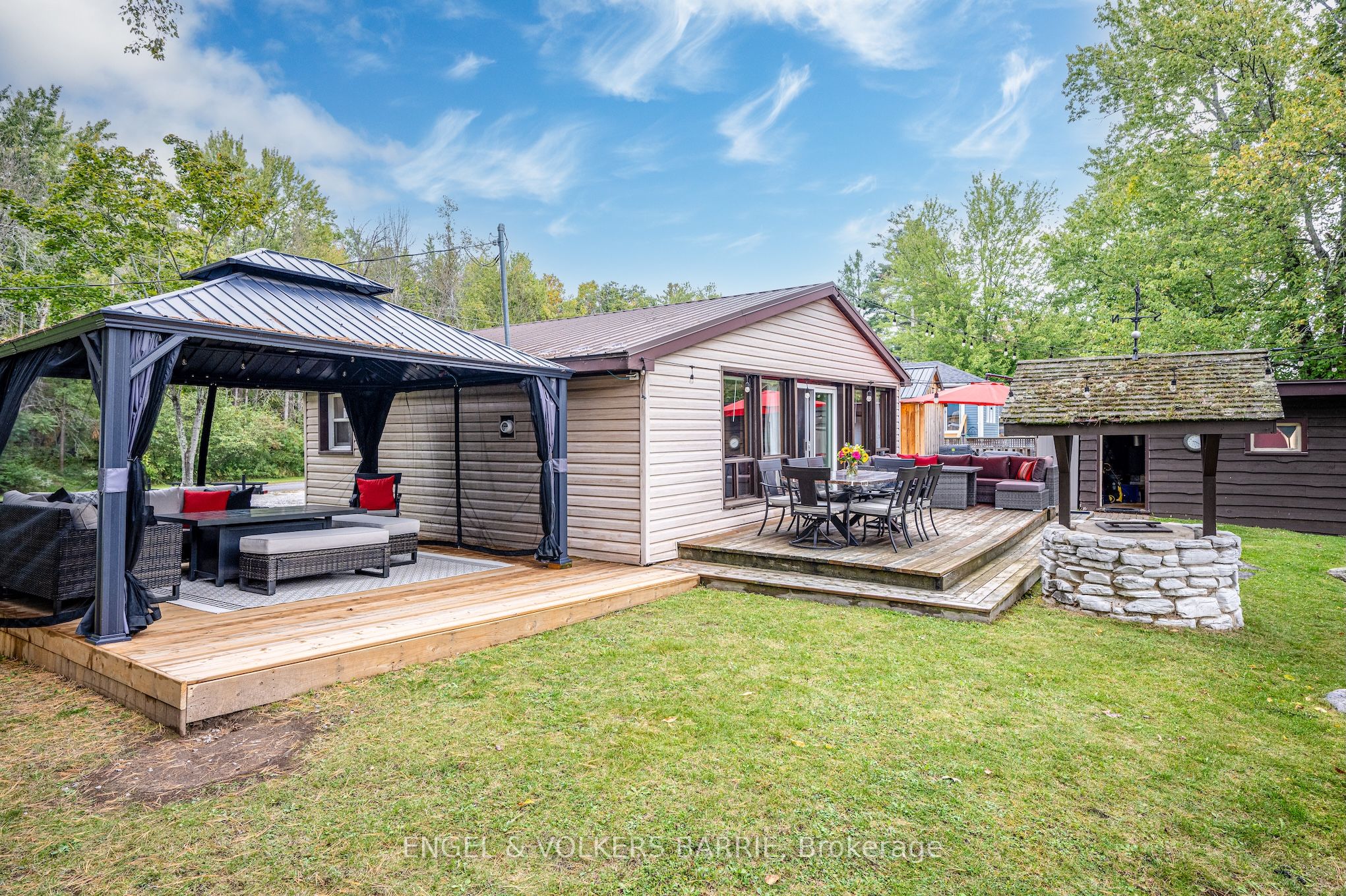 1123 Severn River Road Property Photo 3