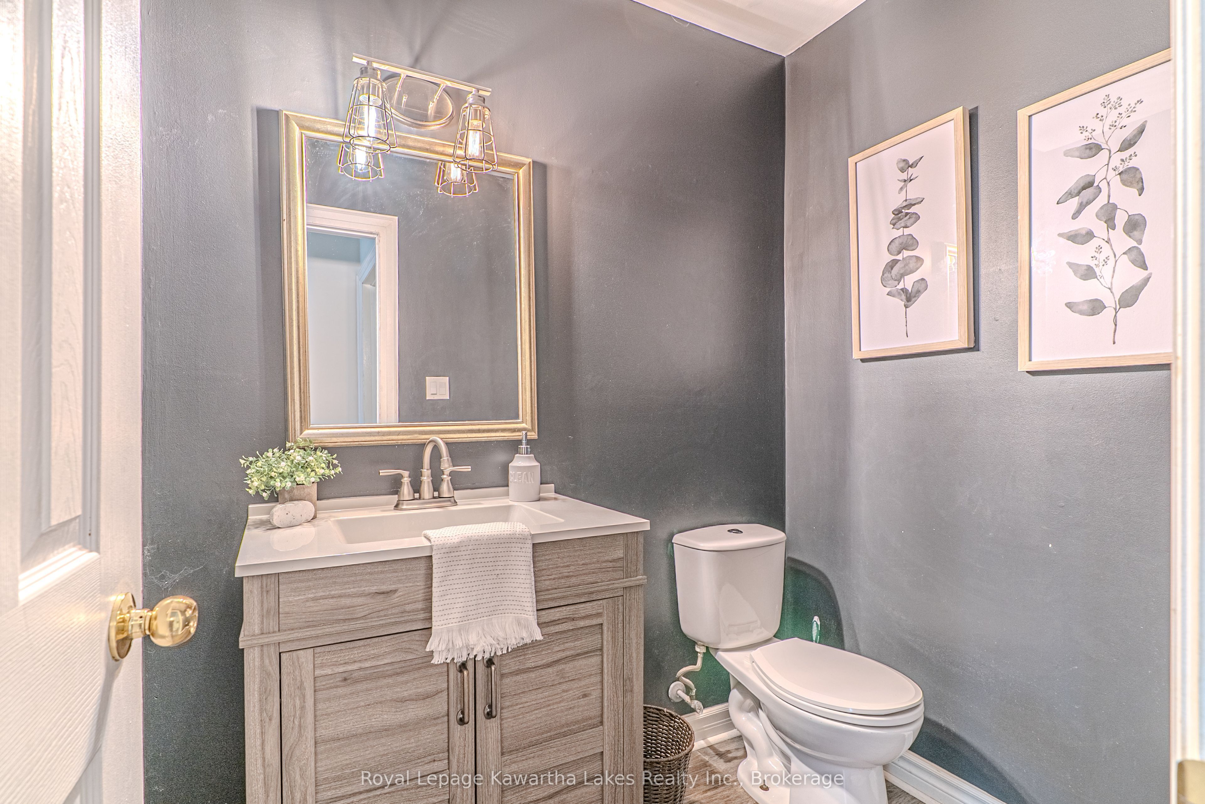 60 Sanderling Crescent Property Photo 18