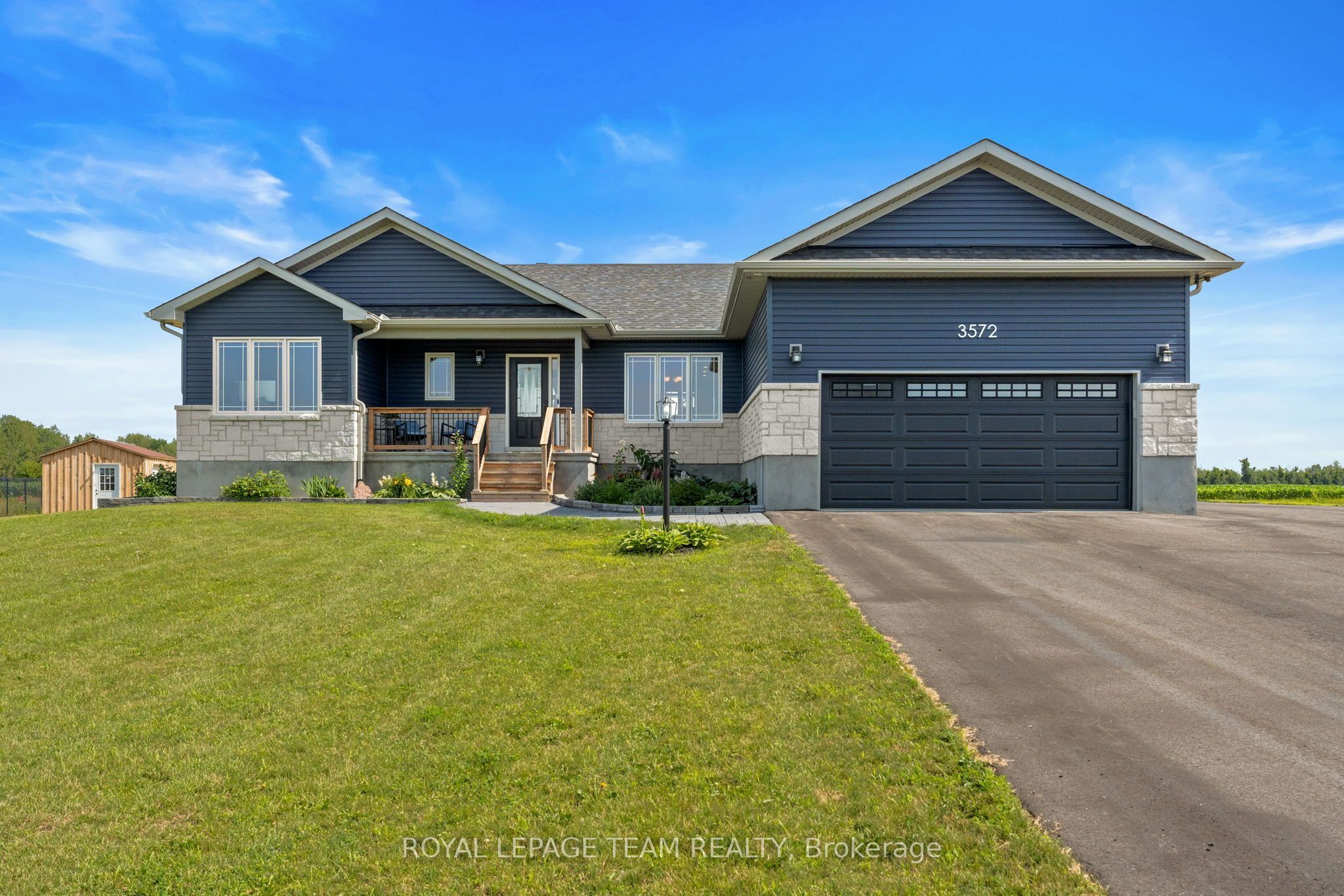 3572 Crosswind Crescent Property Photo 2