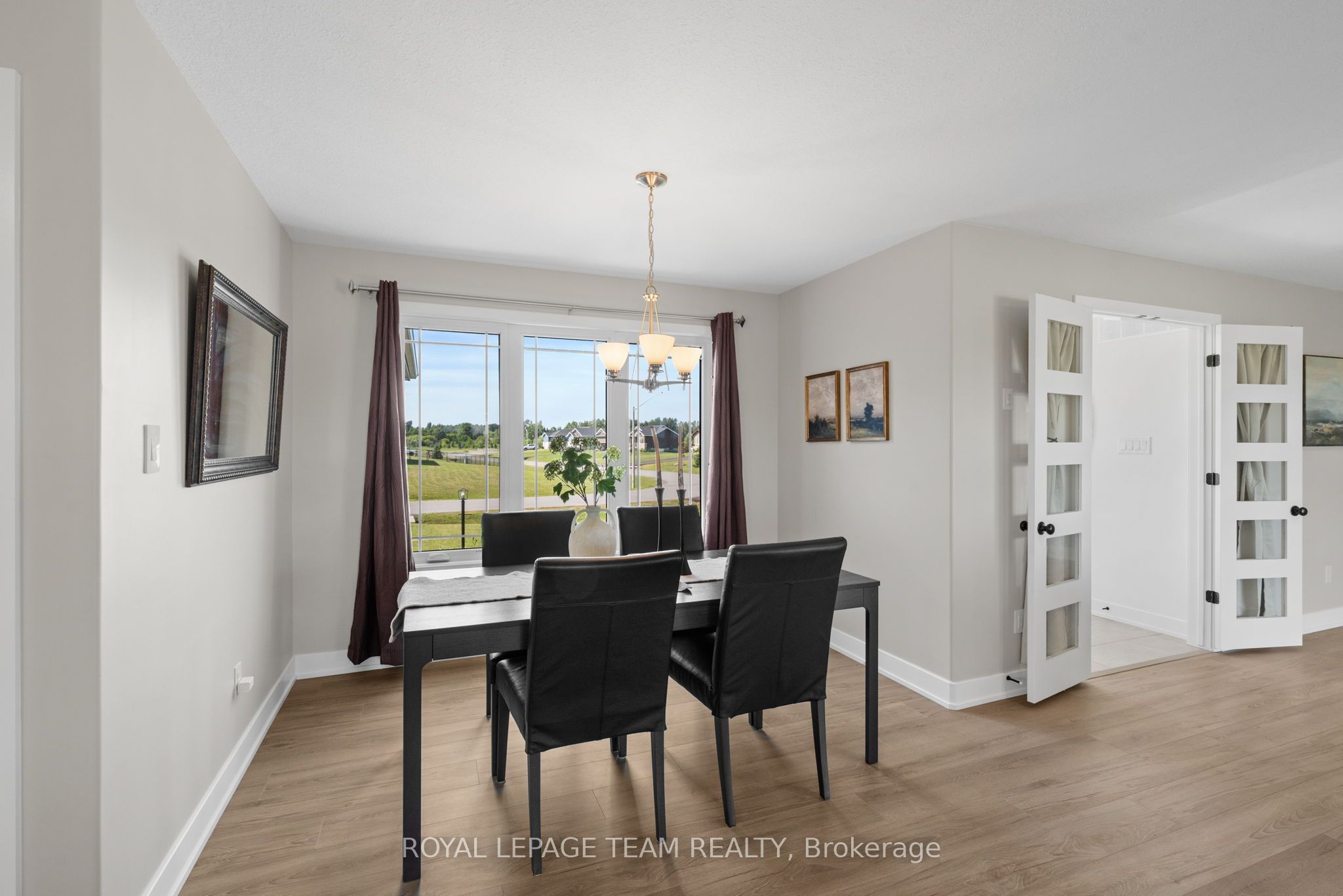 3572 Crosswind Crescent Property Photo 15