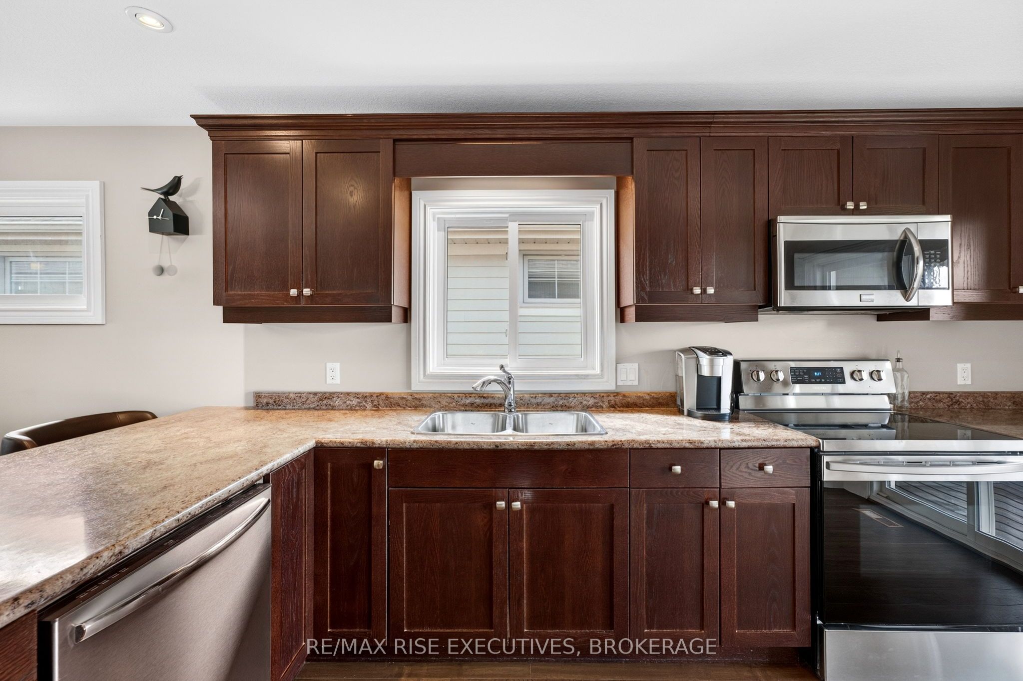 44 Tessa Boulevard Property Photo 9