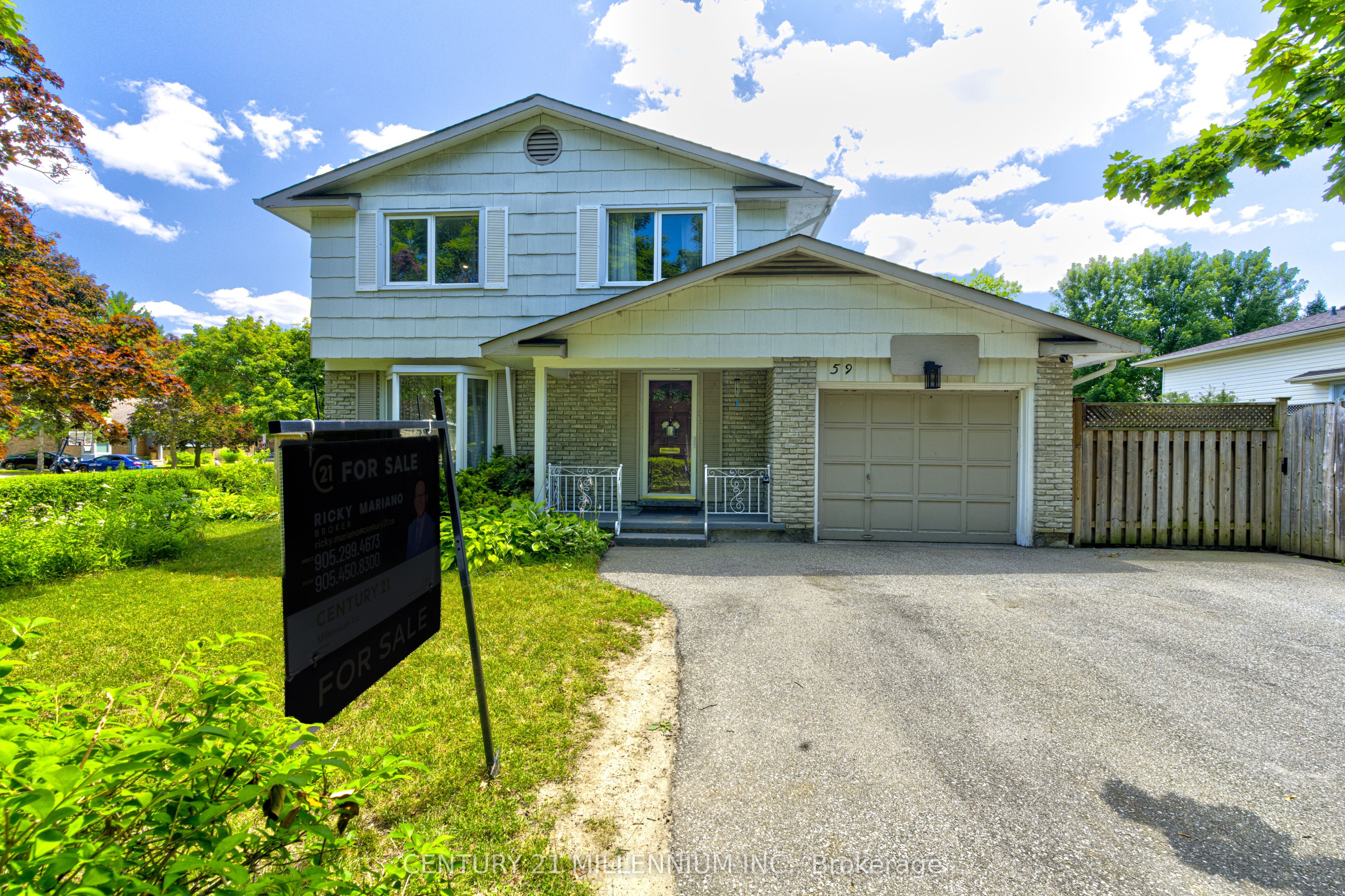 59 Lewis Crescent Property Photo 2