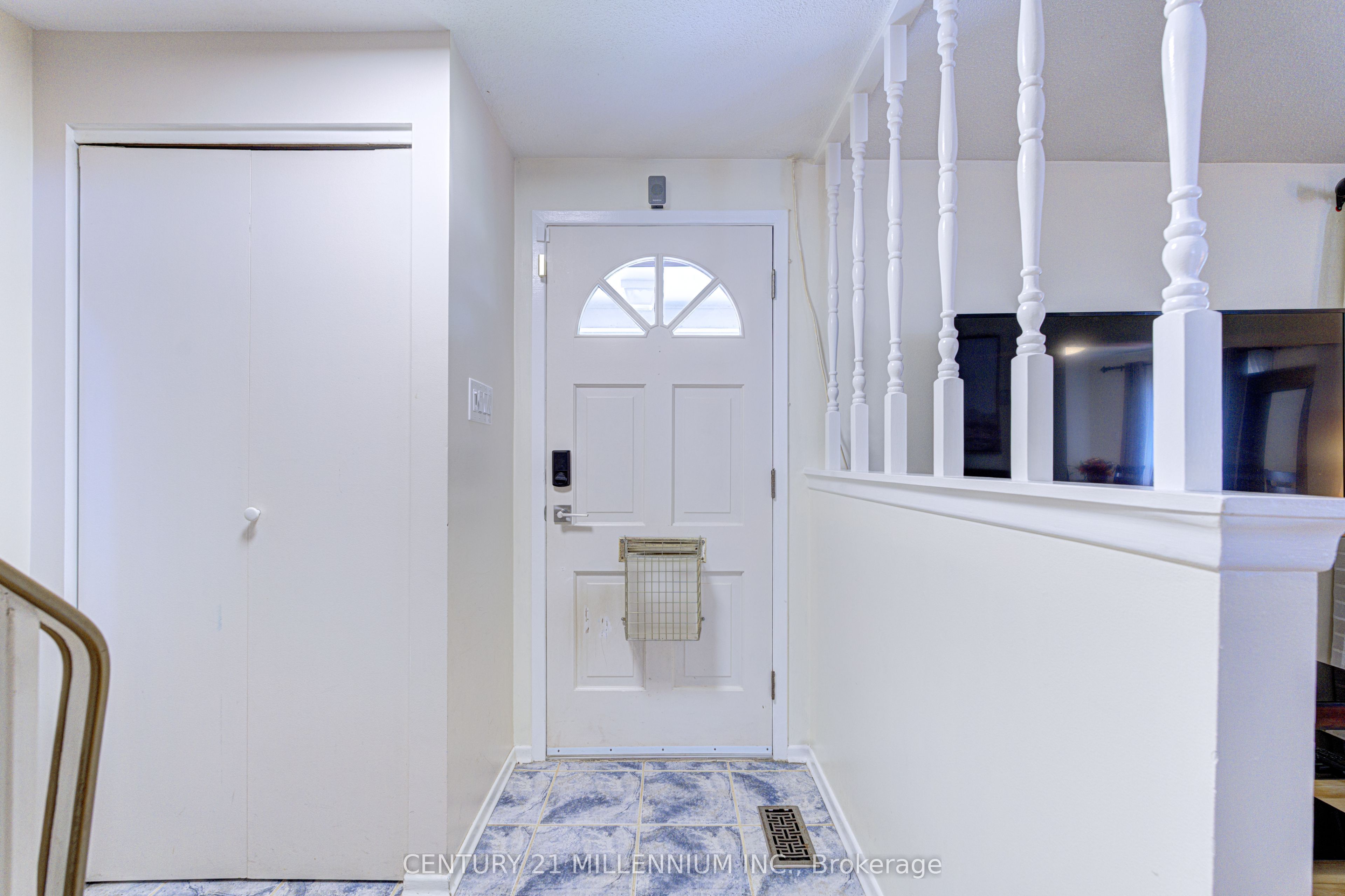 59 Lewis Crescent Property Photo 4