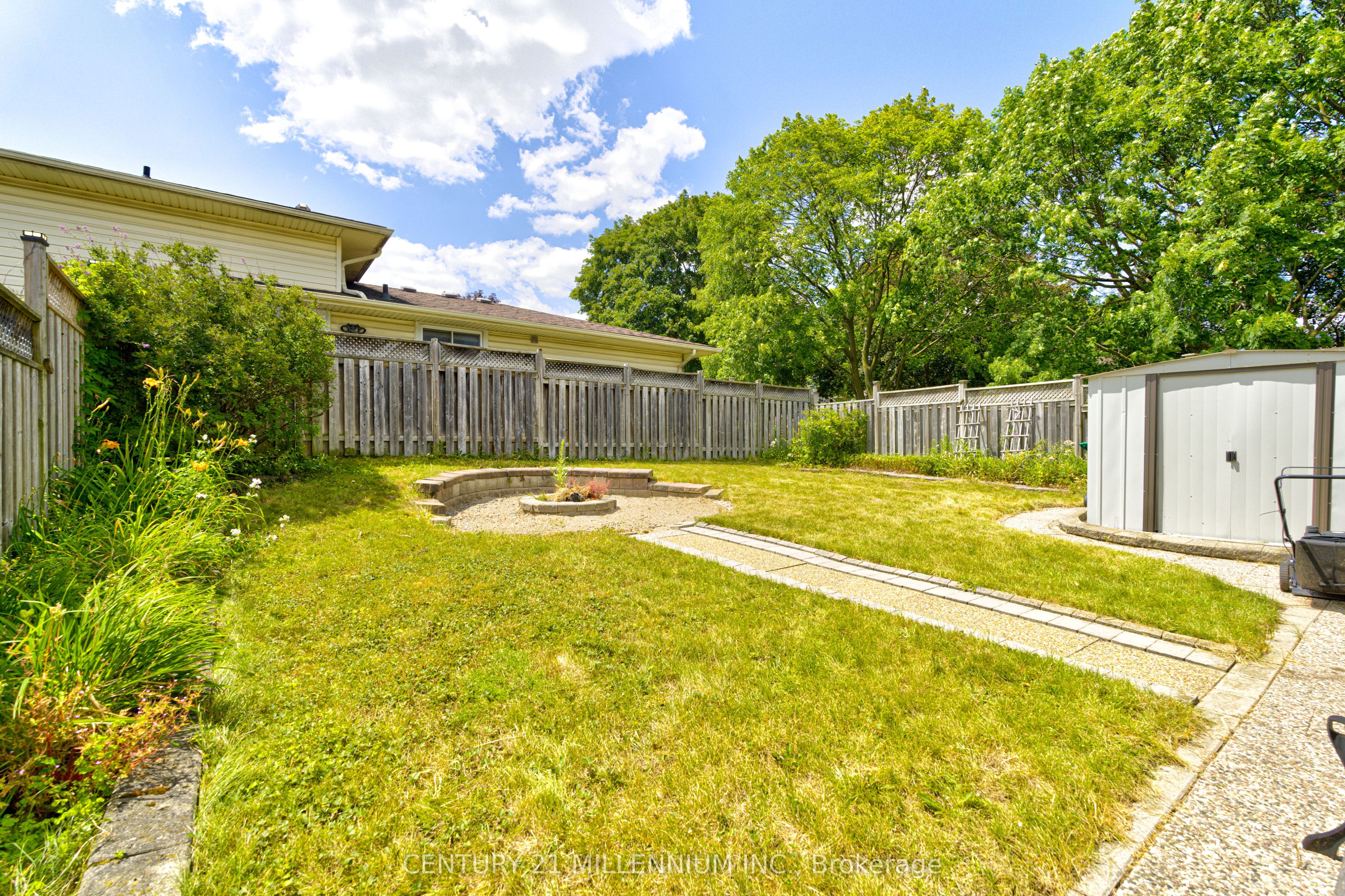 59 Lewis Crescent Property Photo 40