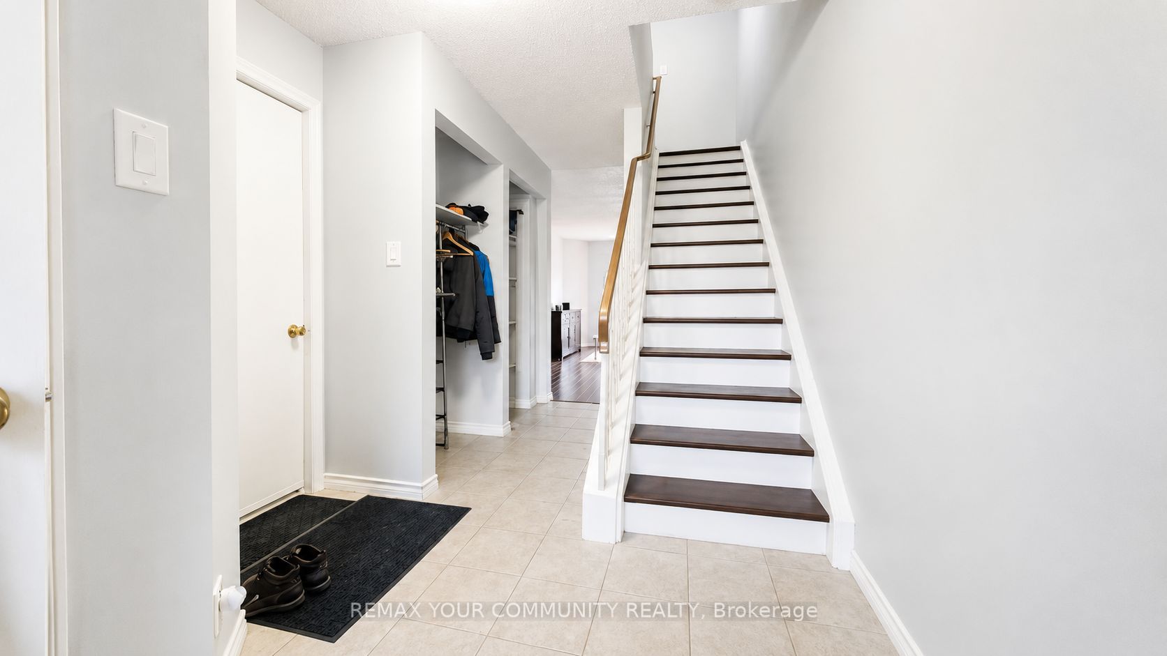 210 Highland Crescent 19 Property Photo 3
