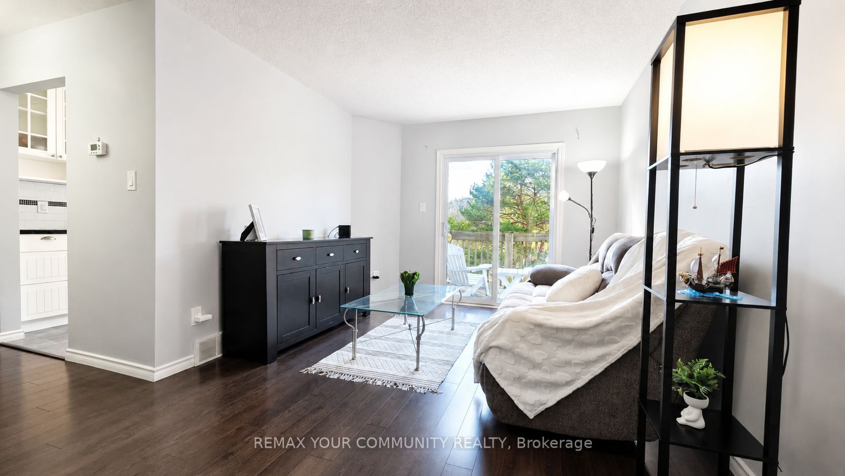 210 Highland Crescent 19 Property Photo 6