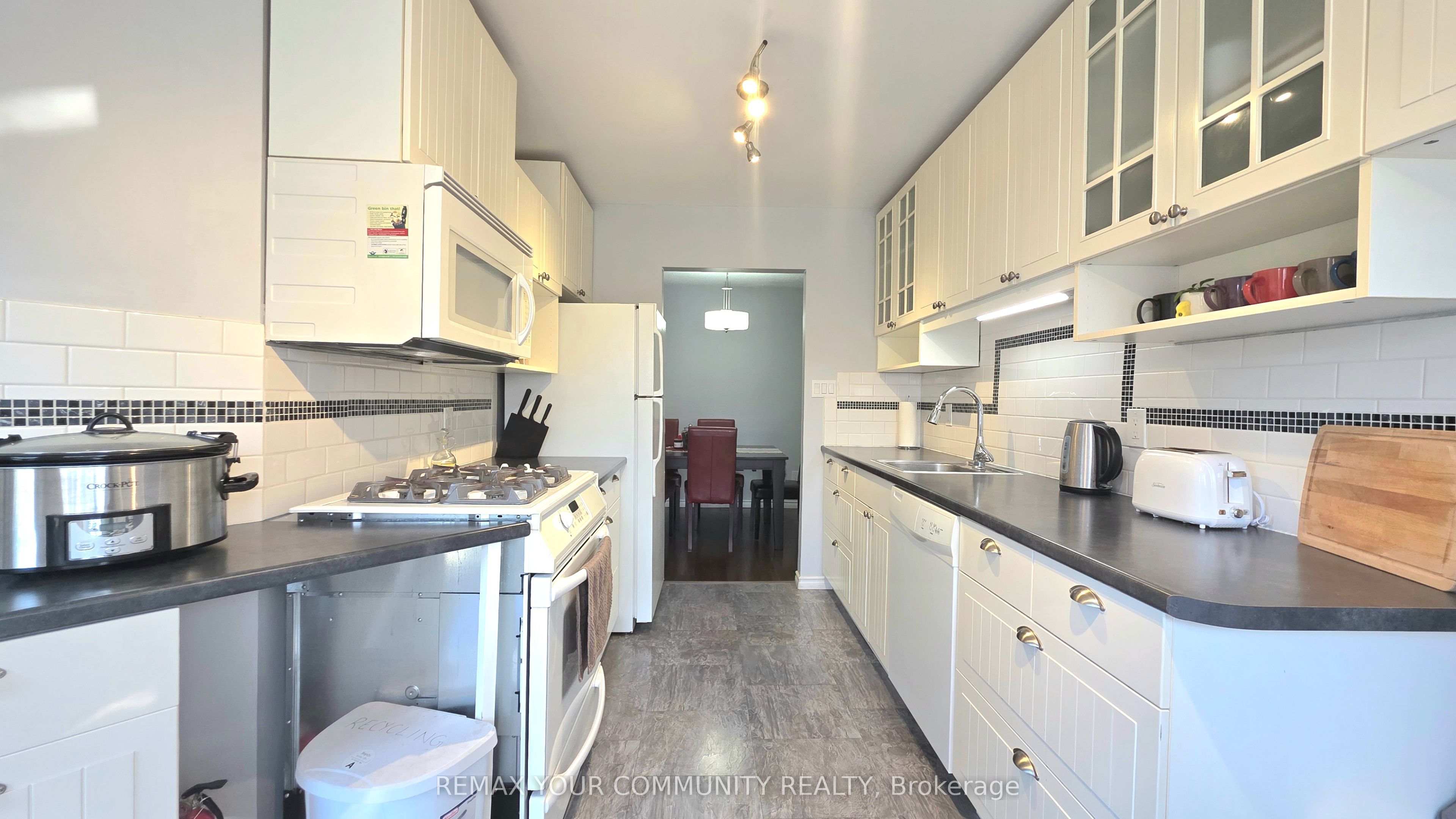 210 Highland Crescent 19 Property Photo 13