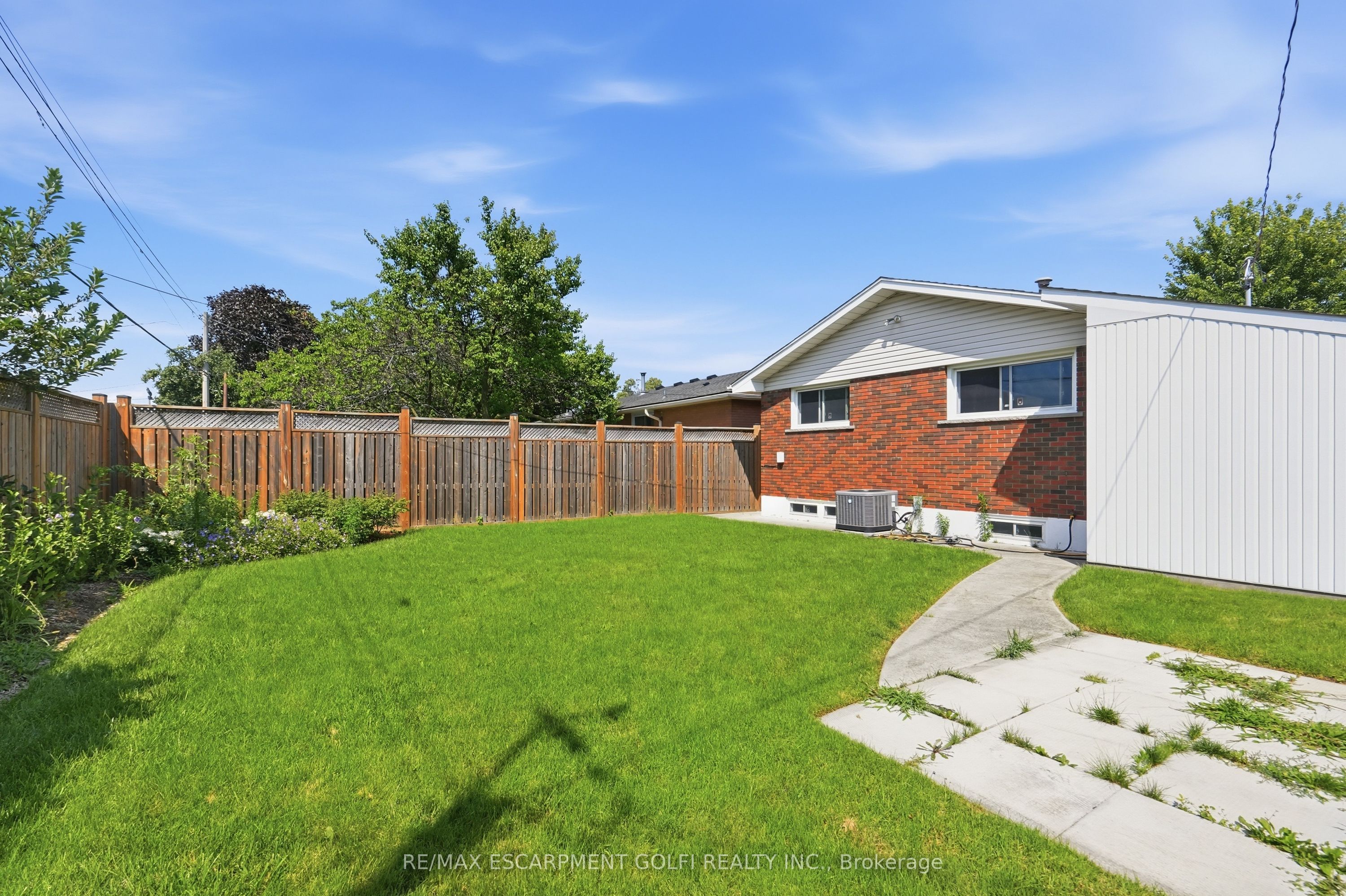 104 Nash Road S Property Photo 19
