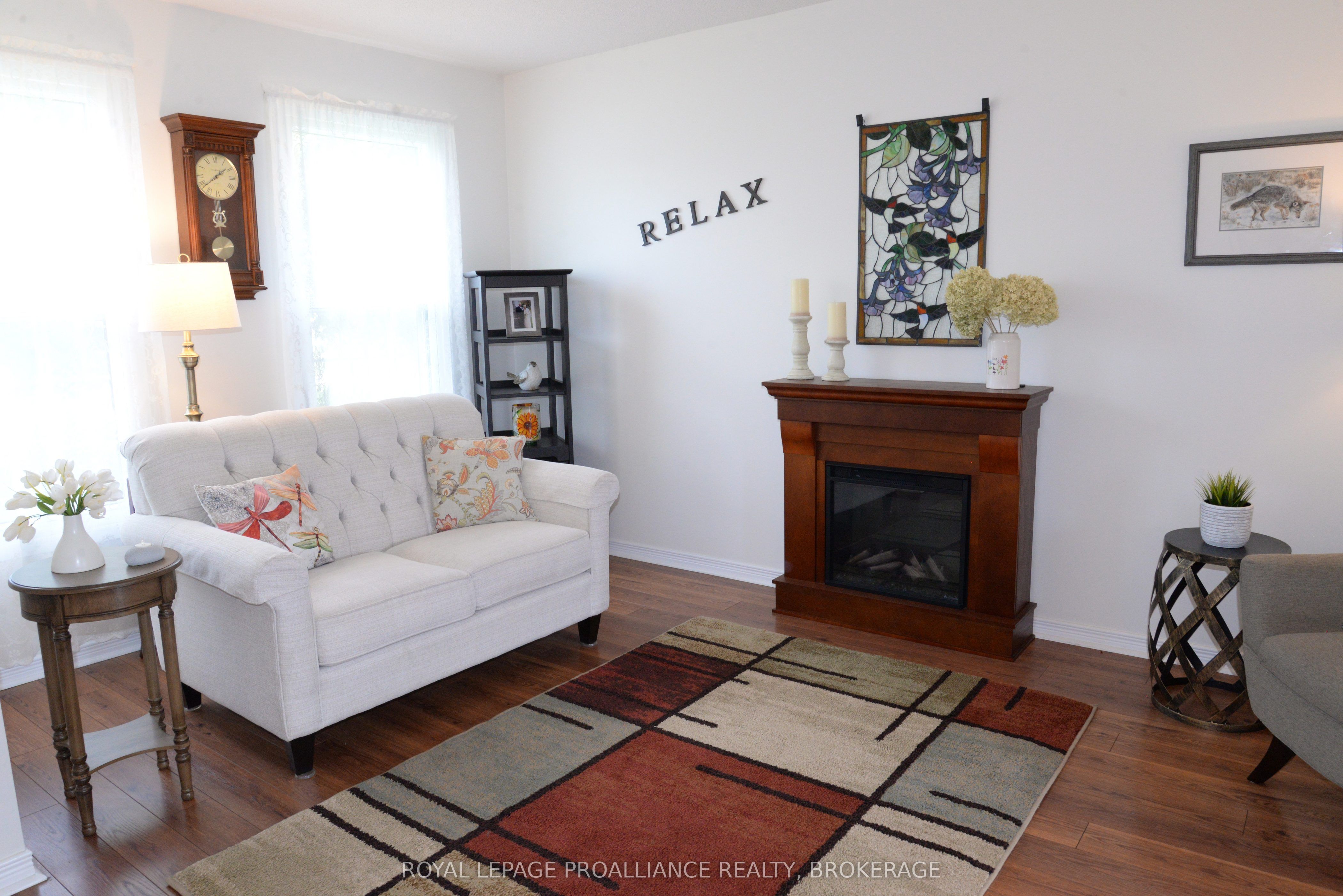 964 Uxbridge Crescent Property Photo 4