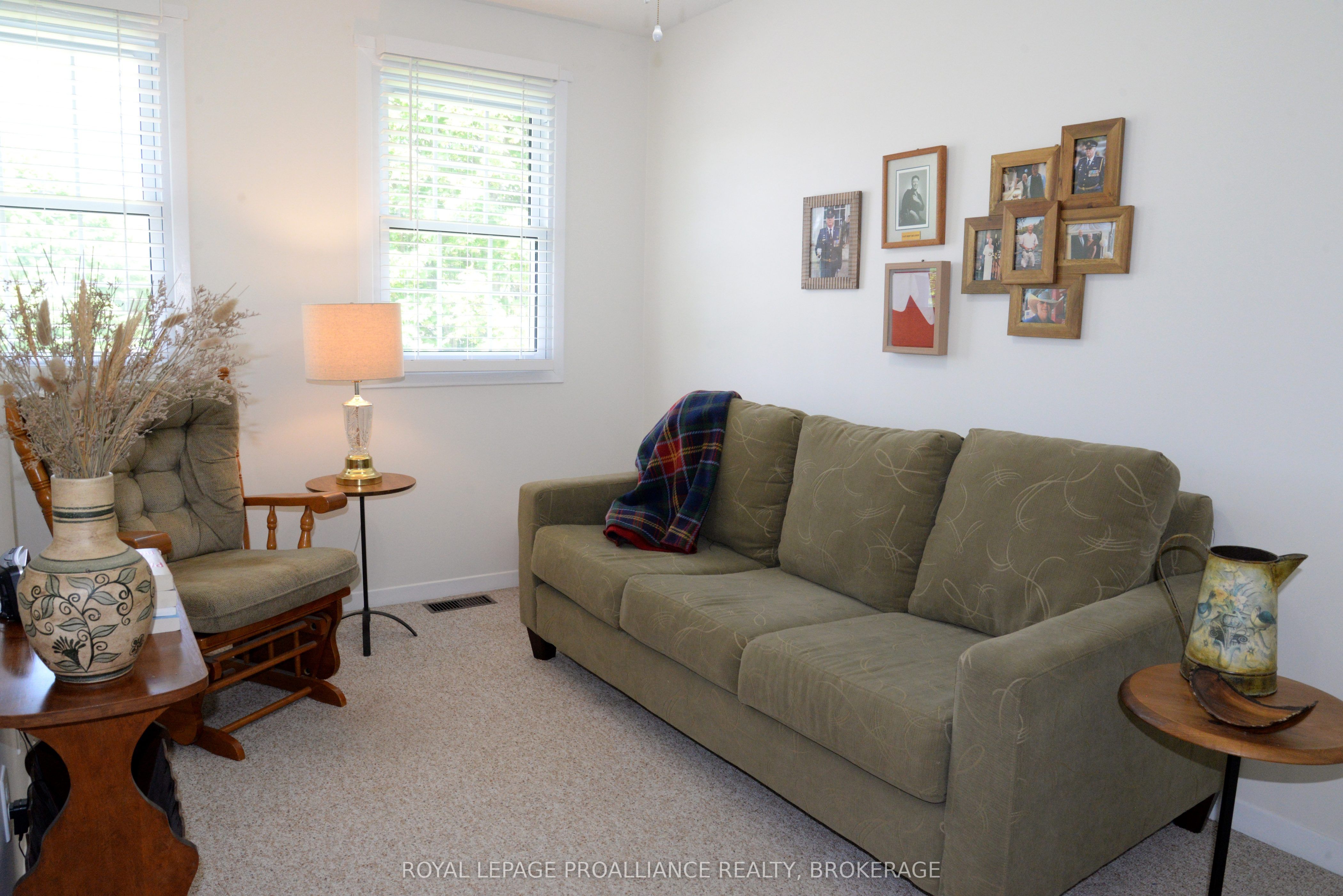 964 Uxbridge Crescent Property Photo 15