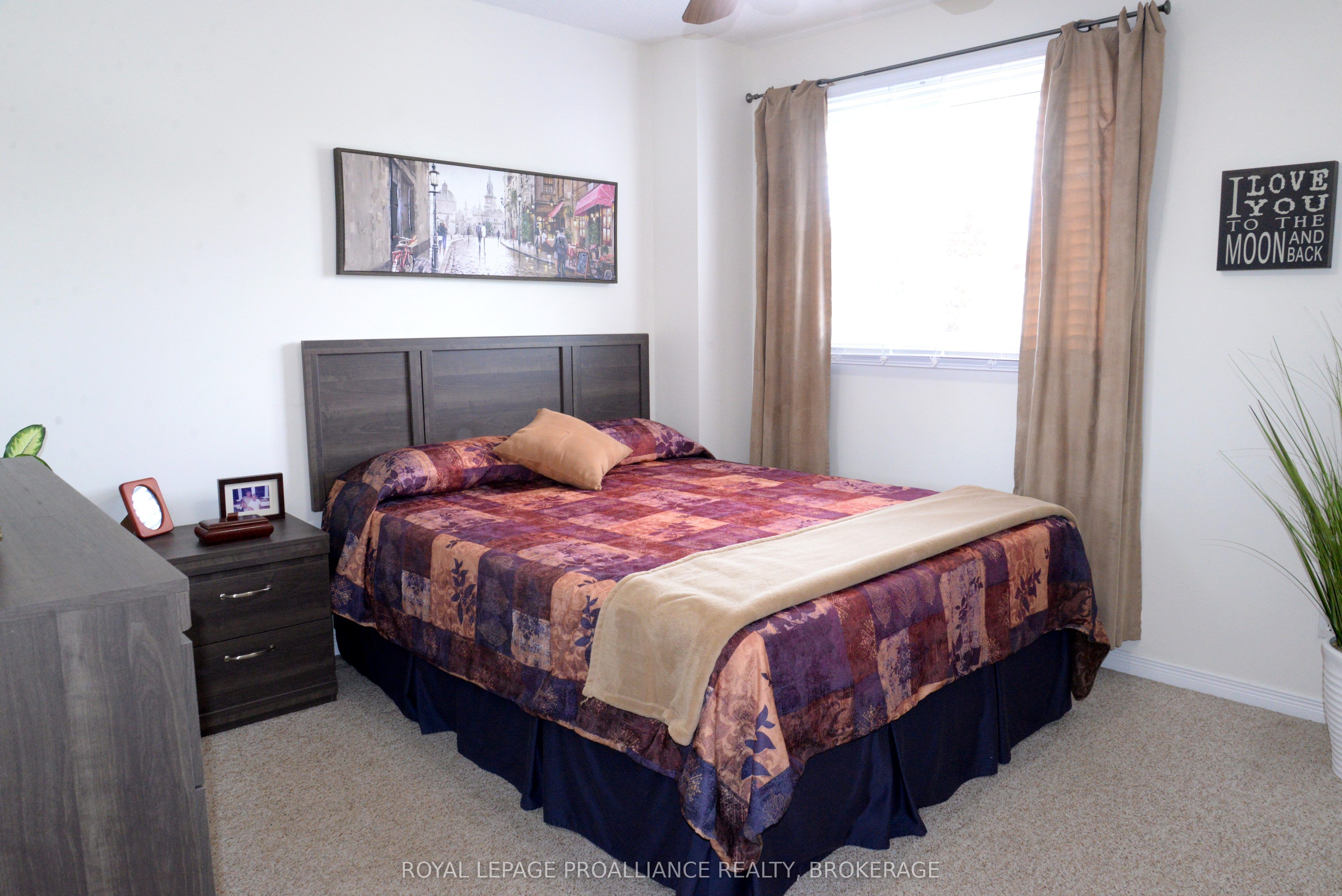 964 Uxbridge Crescent Property Photo 17